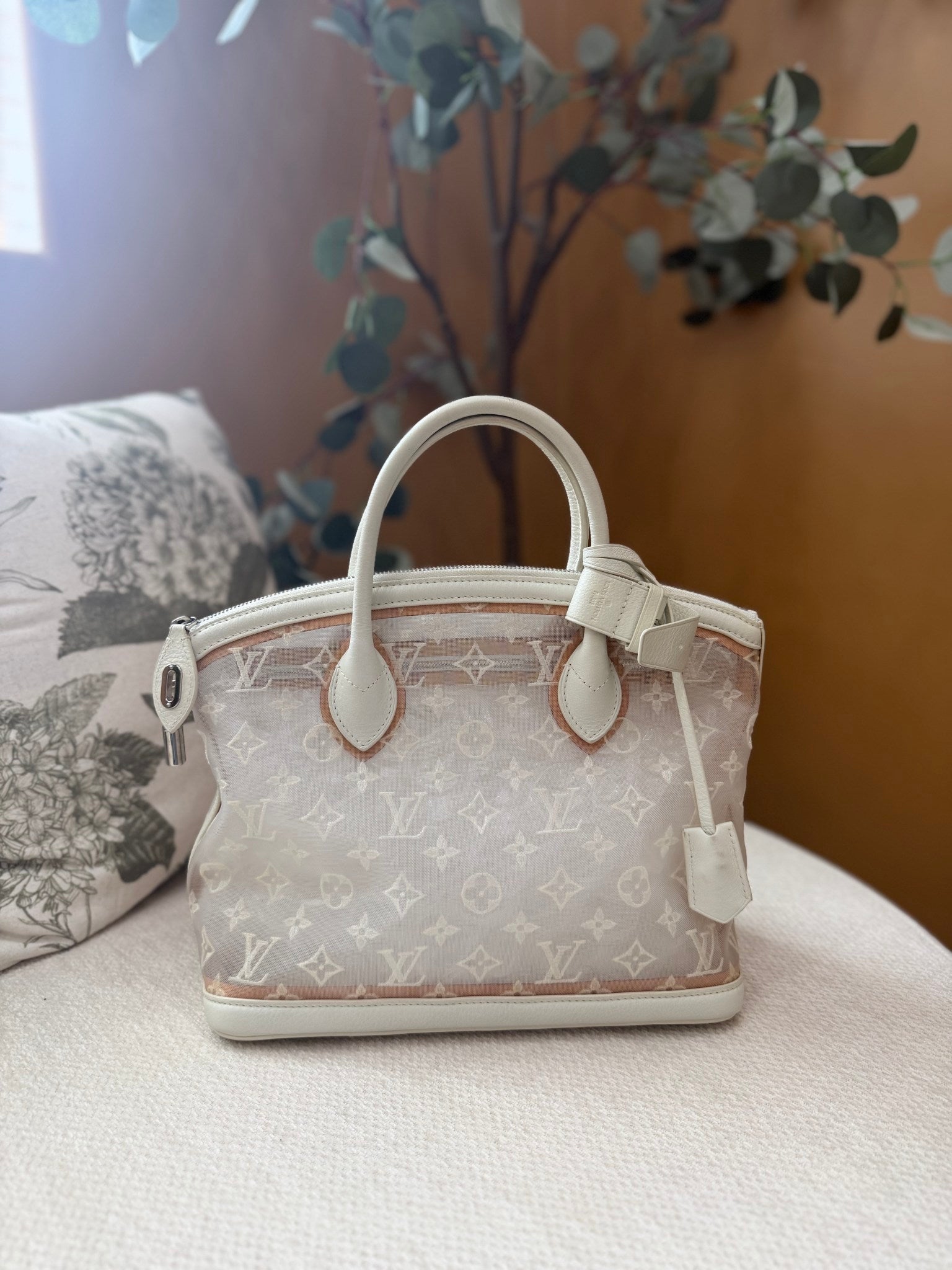 Louis Vuitton White Monogram Mesh Transparence Lockit Handbag