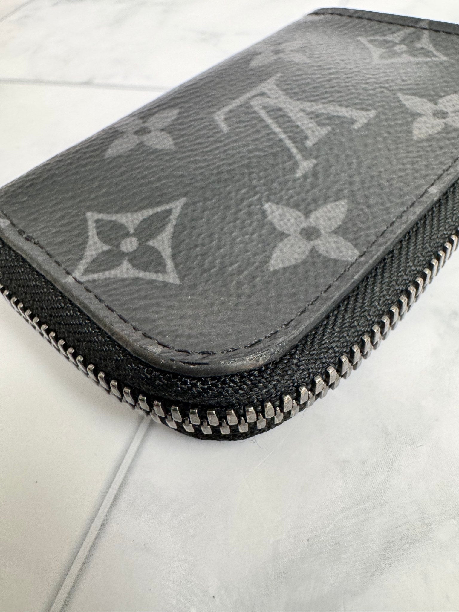 Louis Vuitton Monogram Eclipse Porte Monnaie Jules Coin Wallet