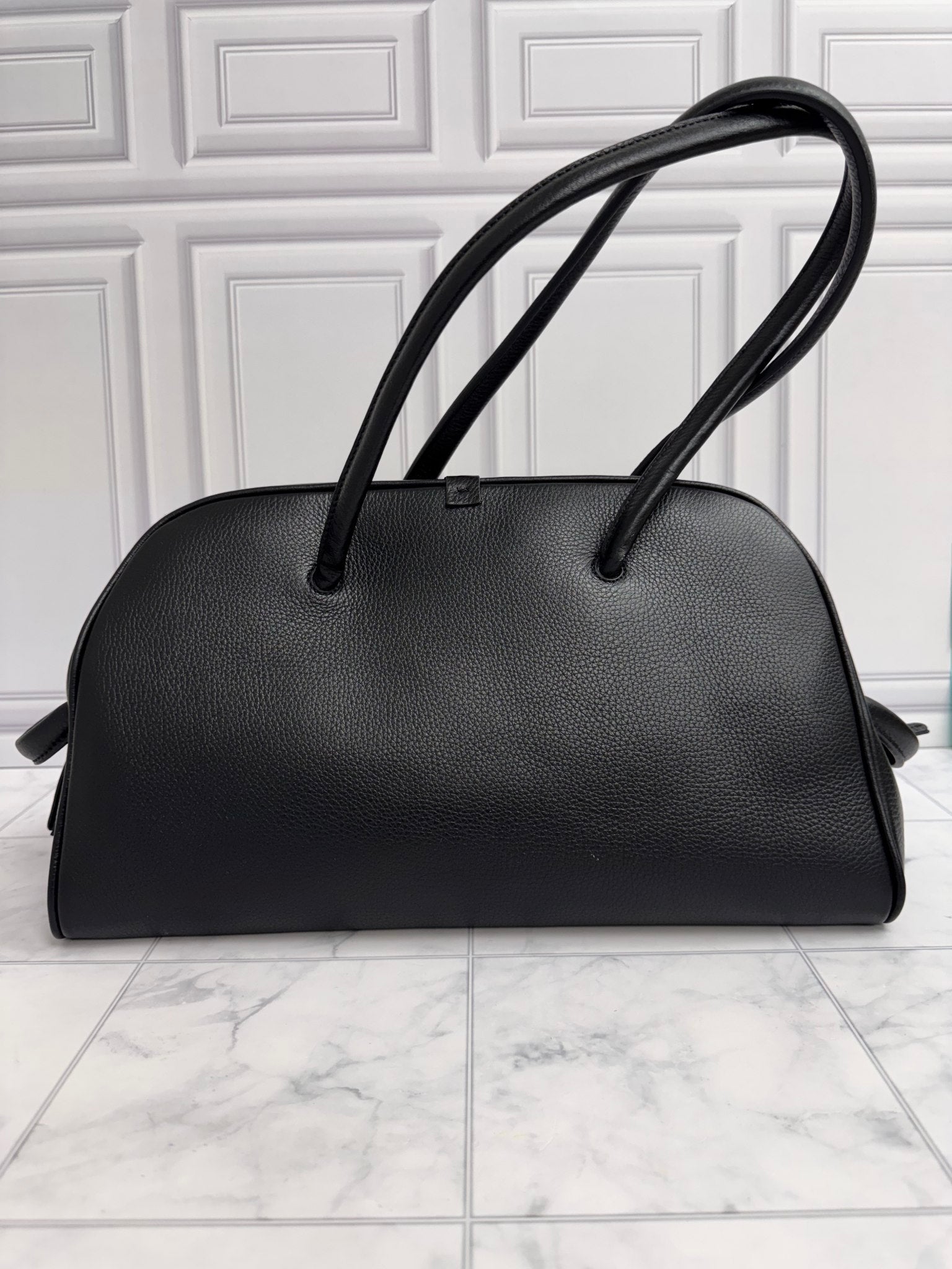 BRAND NEW - Jacquemus Black Grained Leather Le Turismo Shoulder Bag