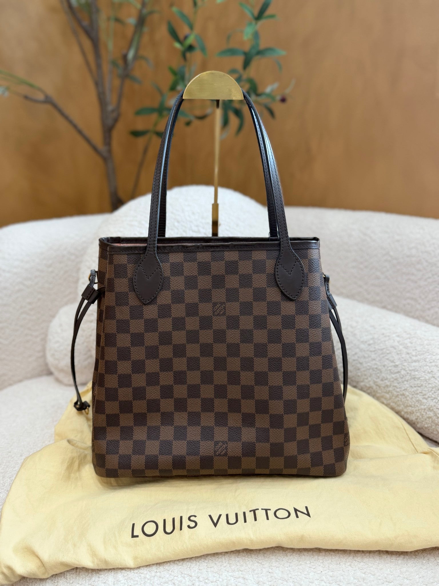 Louis Vuitton Damier Ebene Neverfull MM