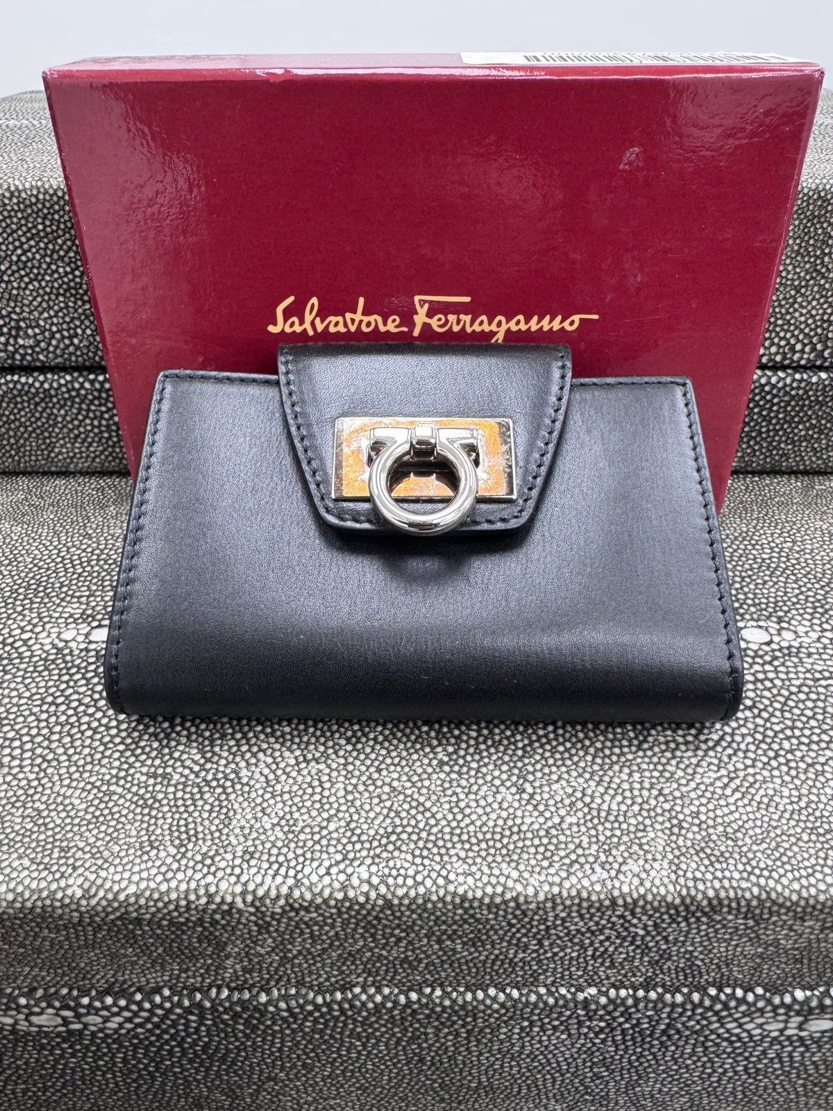 Salvatore Ferragamo Black Leather 6 Ring Key Holder
