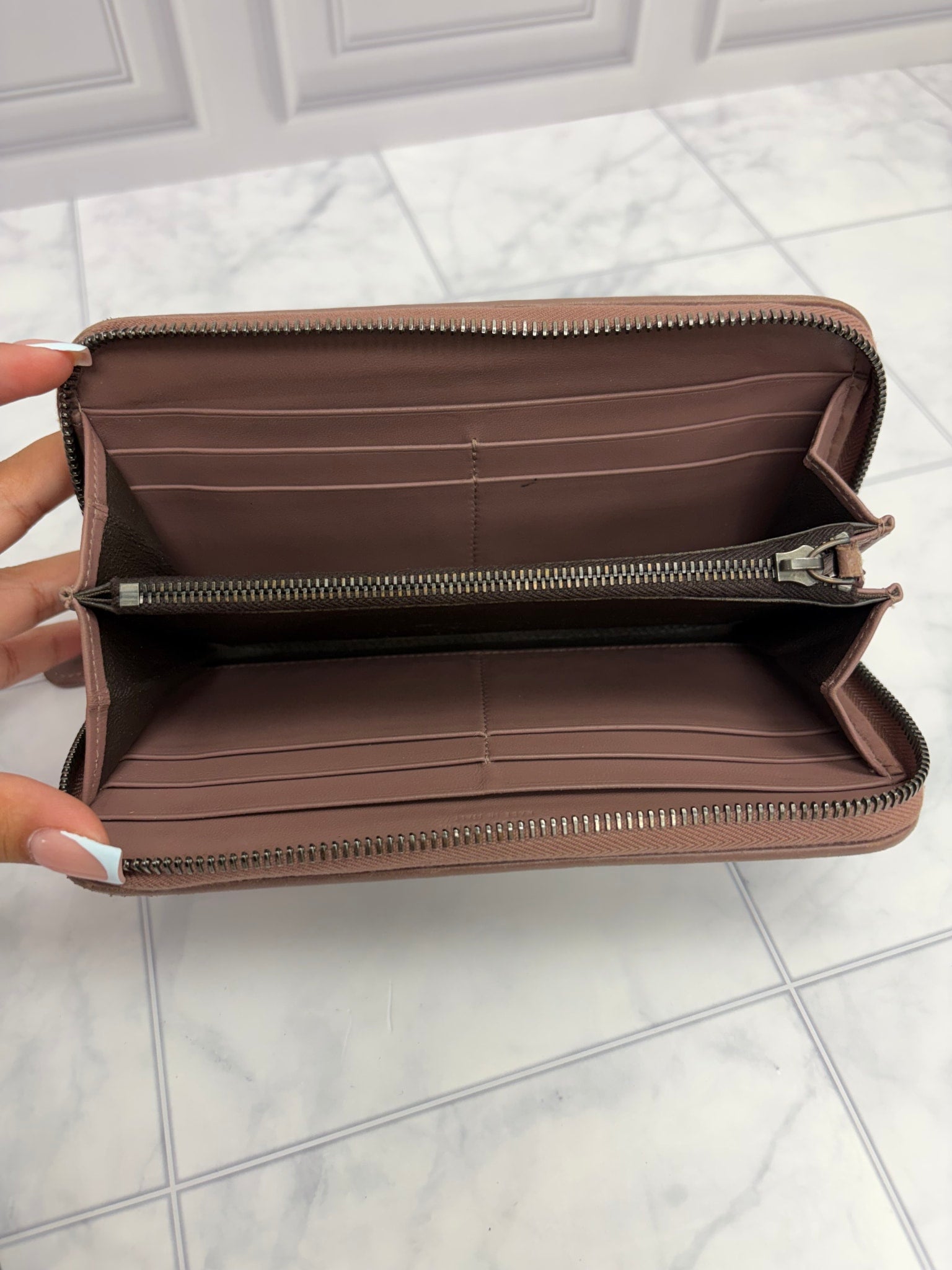 Bottega Veneta Dusty Mauve Intrecciato Leather Zippy Wallet