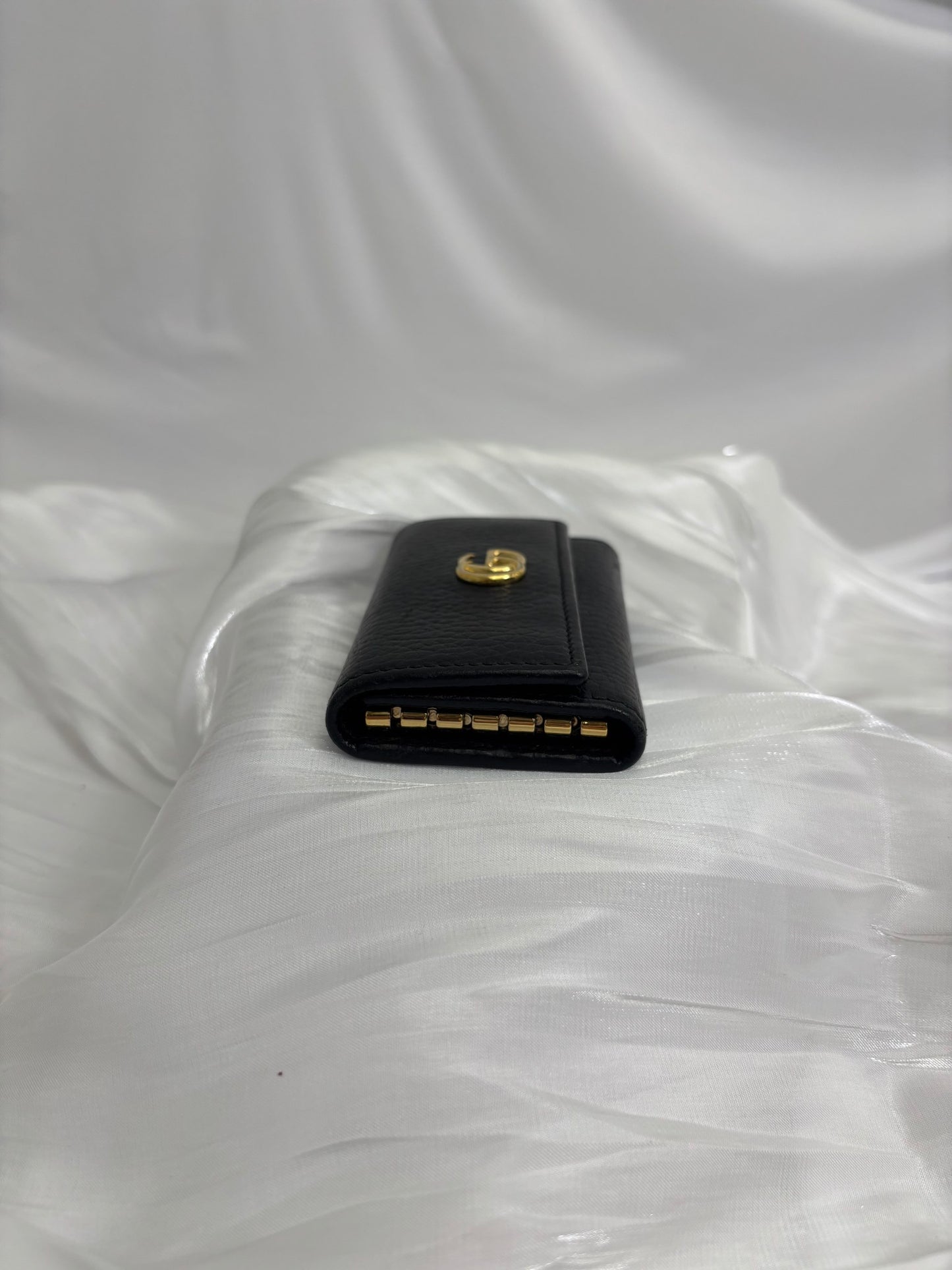 https://res.cloudinary.com/dyql5hig8/image/upload/v1759769891/wu5xvvijuviquklyuwjr.jpg
