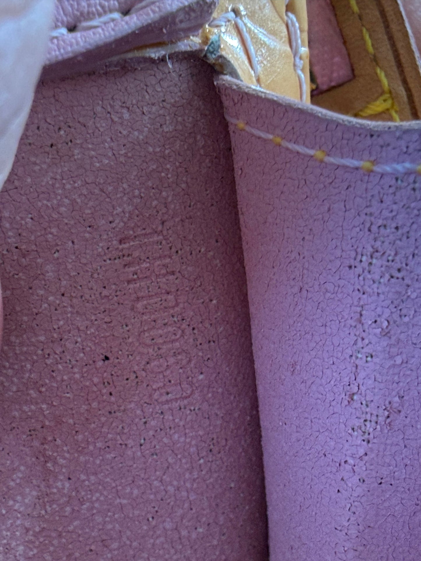 https://res.cloudinary.com/dyql5hig8/image/upload/v1758297898/wup1u6fiaopcmroloobw.jpg