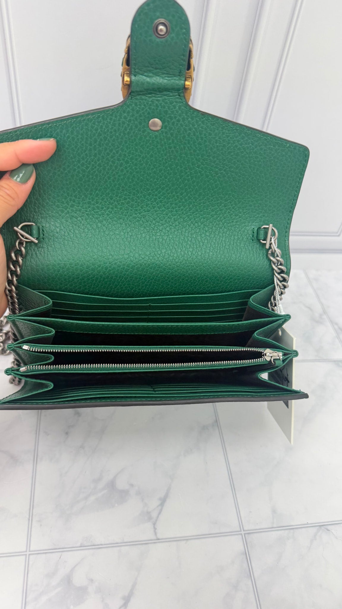 LIKE NEW - Gucci Green Grained Leather Dionysus Wallet on A Chain