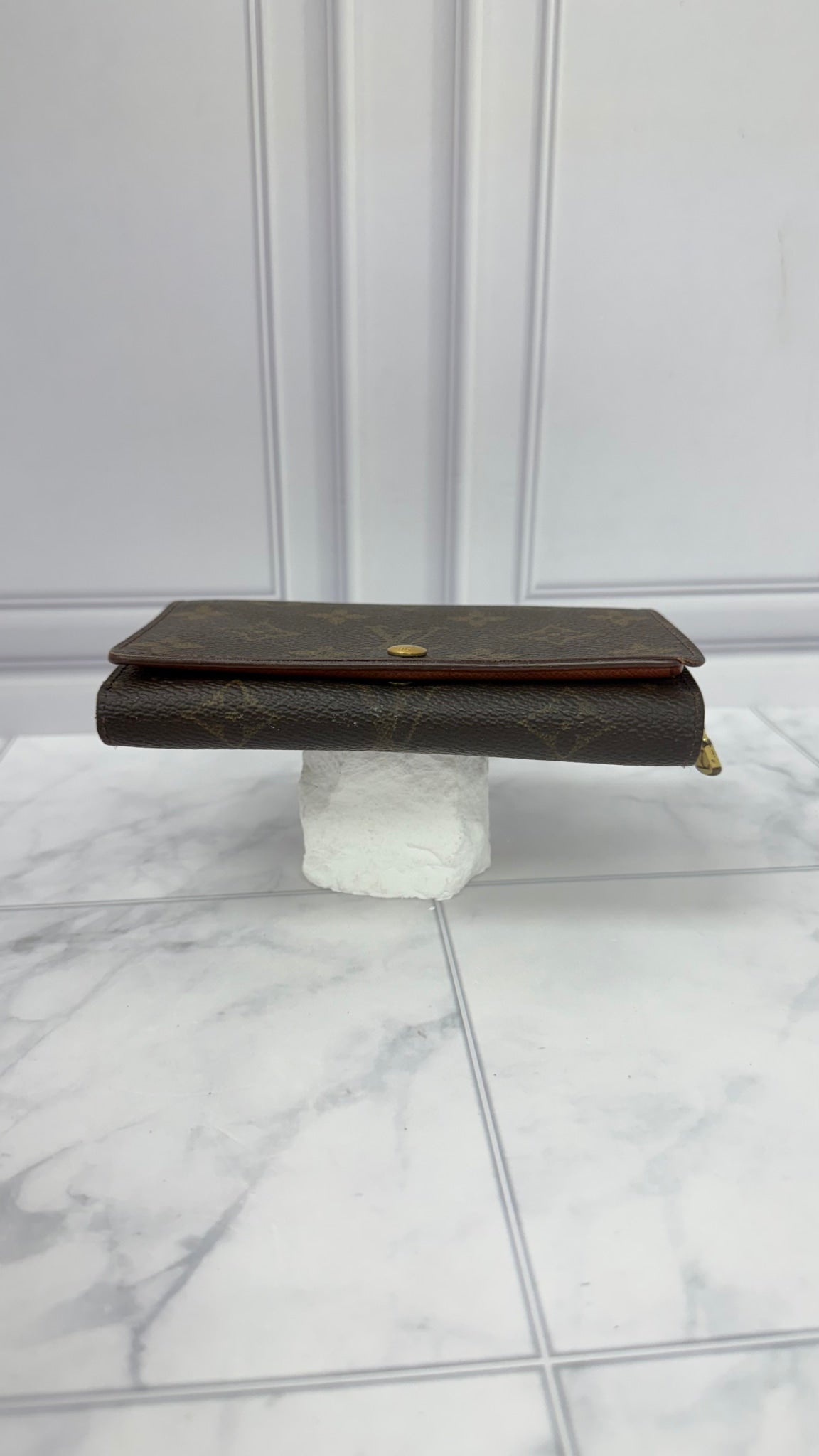 Louis Vuitton Monogram Porte-Monnaie Trésor Wallet