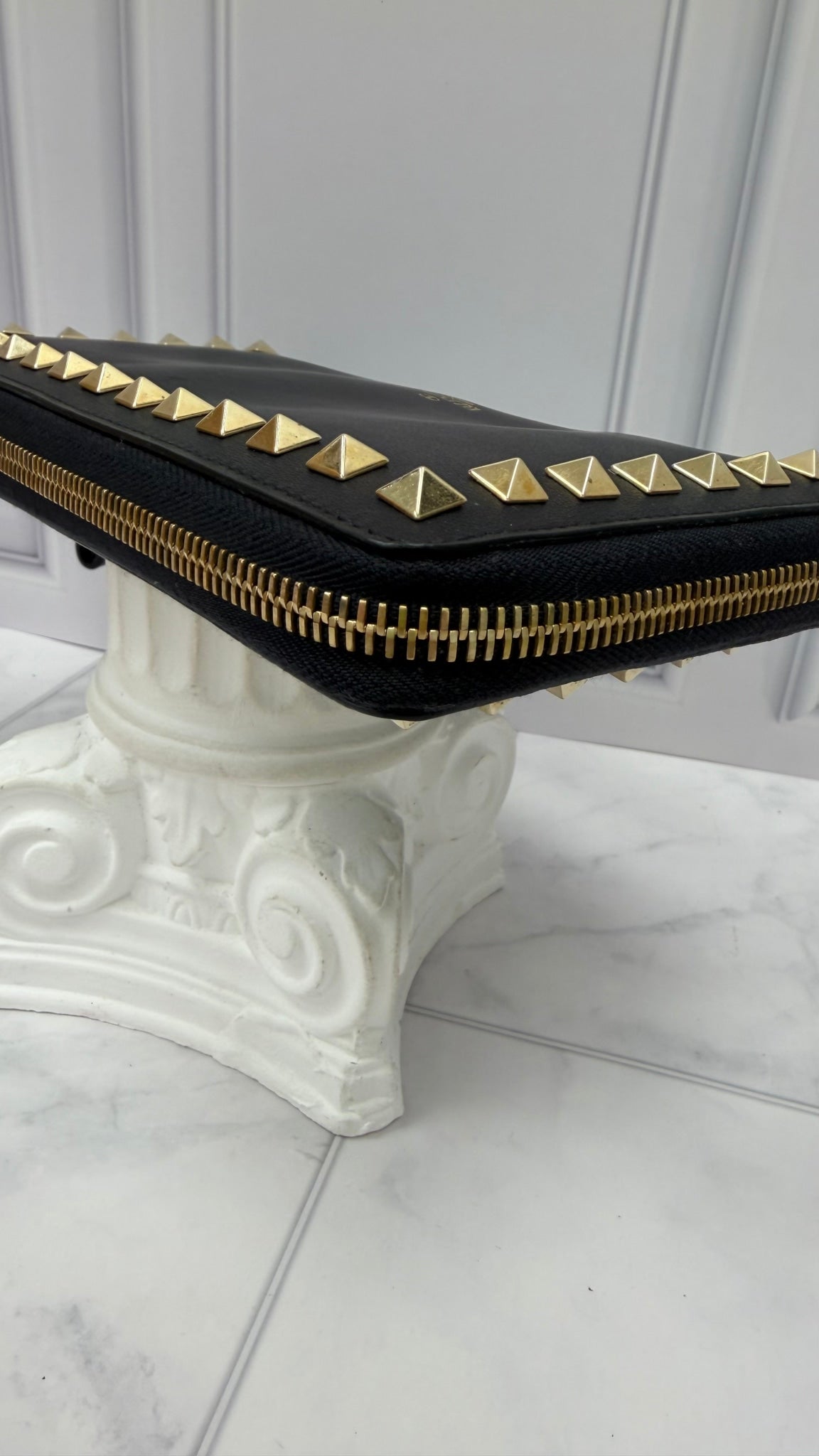 Valentino Black Leather Rockstud Zippy Wallet