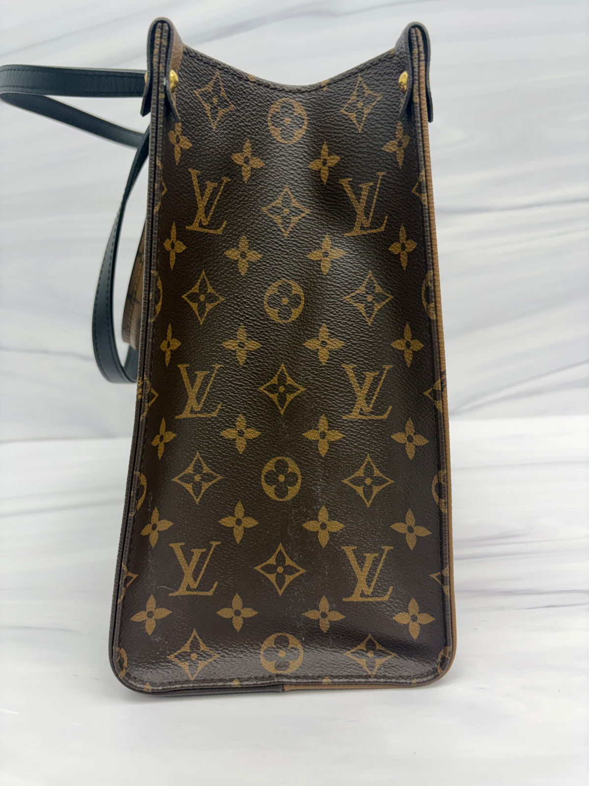 Louis Vuitton Monogram Reverse On the Go MM Tote Bag