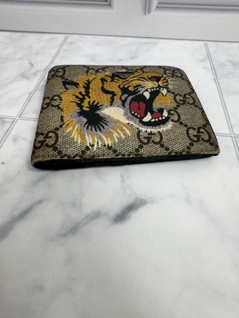 Gucci GG Supreme Tiger Print Compact Wallet
