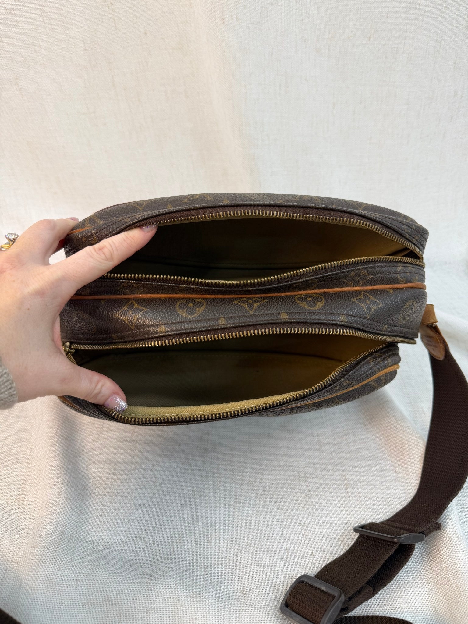 Louis Vuitton Monogram Reporter MM Bag