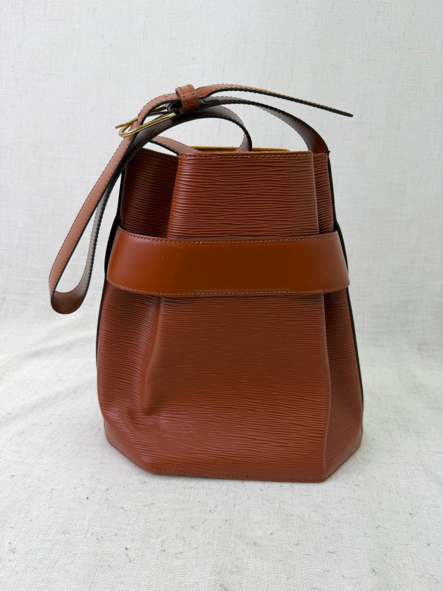 Louis Vuitton Brown Epi Leather Sac d'Epaule GM Bag