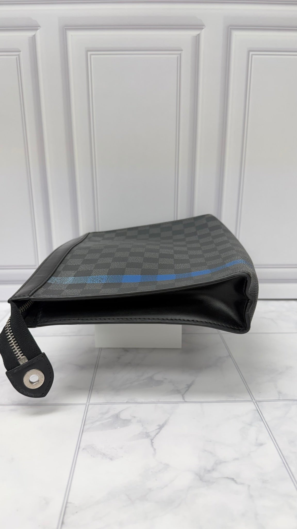 Louis Vuitton Damier Graphite Pochette Voyage MM Pouch