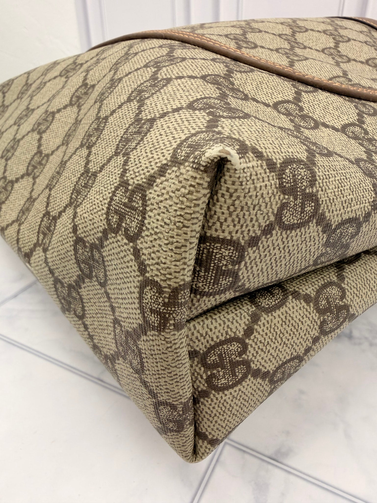 Gucci GG Supreme Canvas Tote Bag