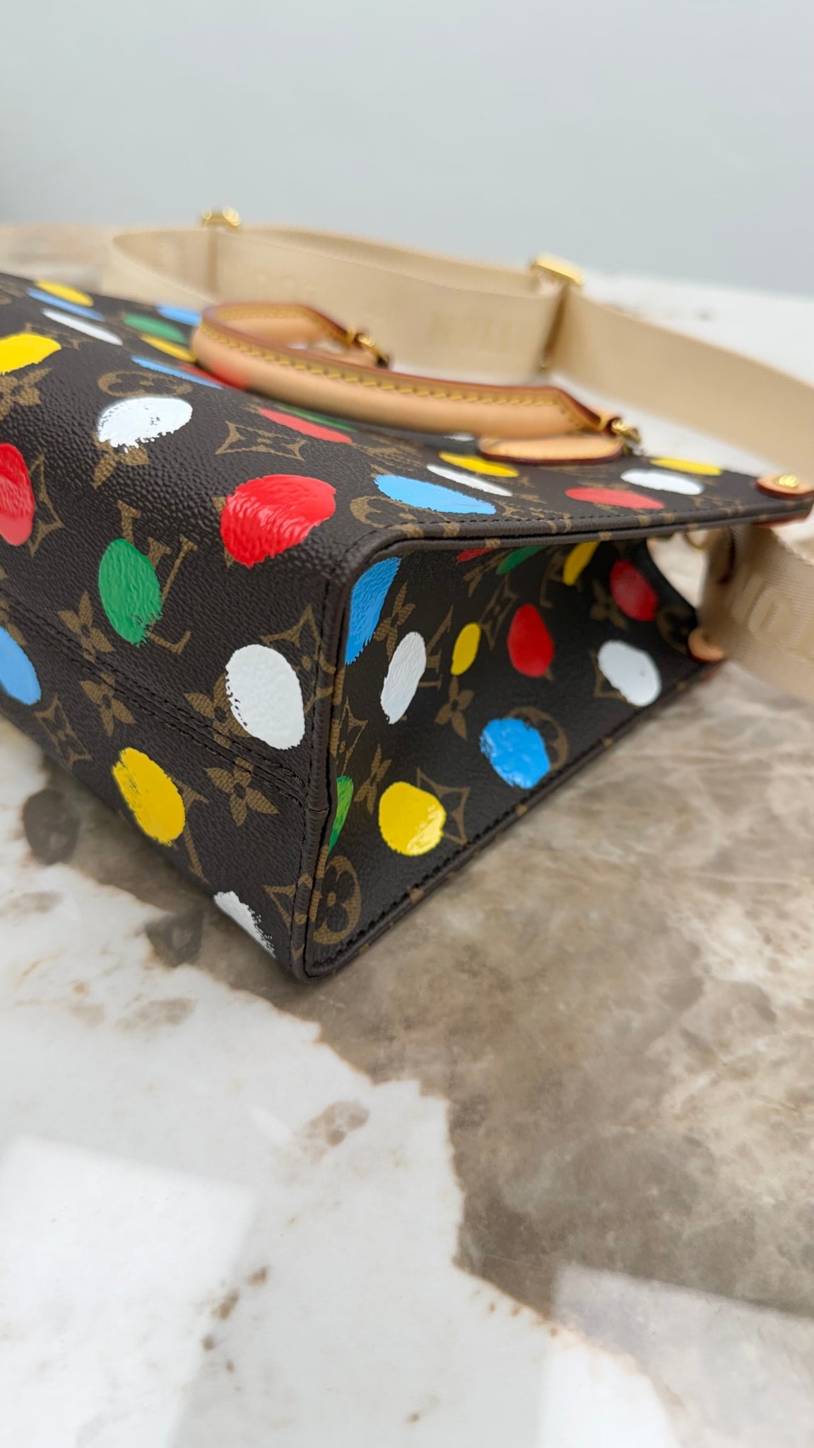 BRAND NEW - Louis Vuitton Monogram Kusama Painted Dots On The Go PM