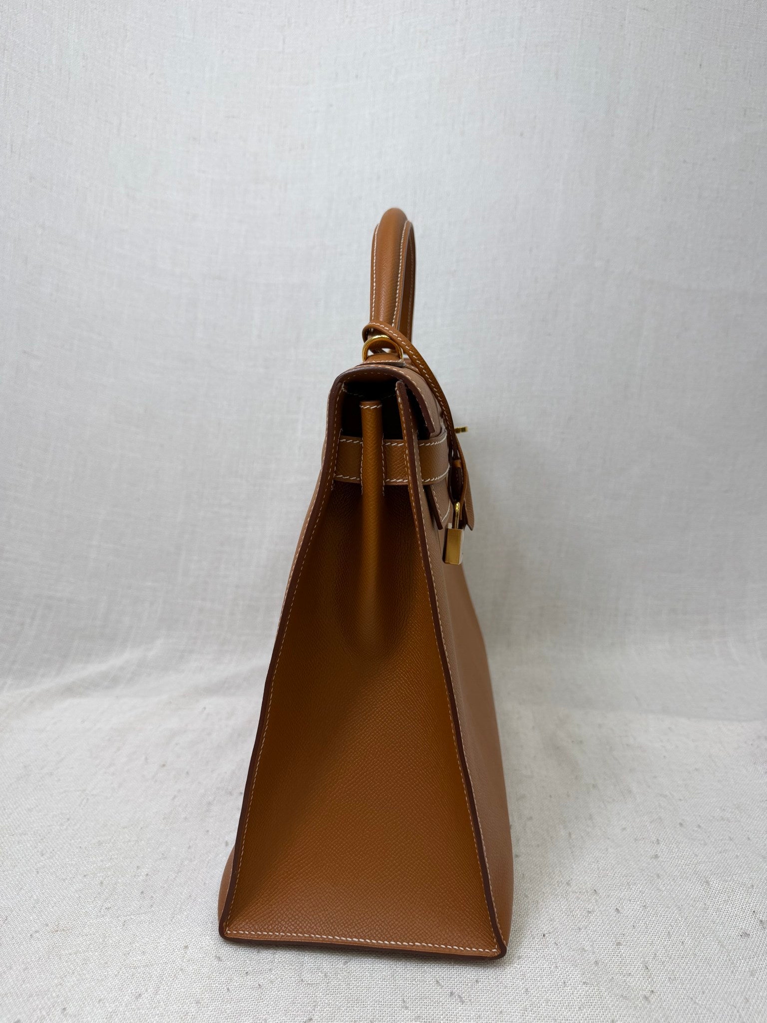 LIKE NEW - Hermes Gold Epsom Leather Kelly 40 Handbag