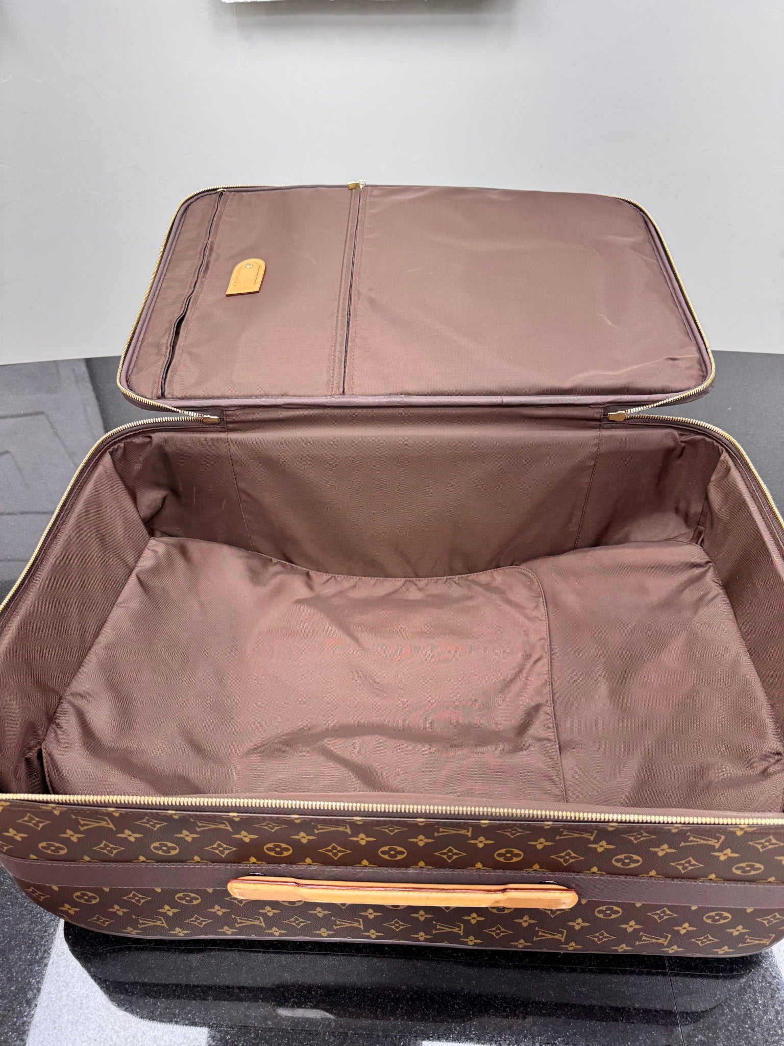 Louis Vuitton Monogram Pegase Rolling Luggage 70