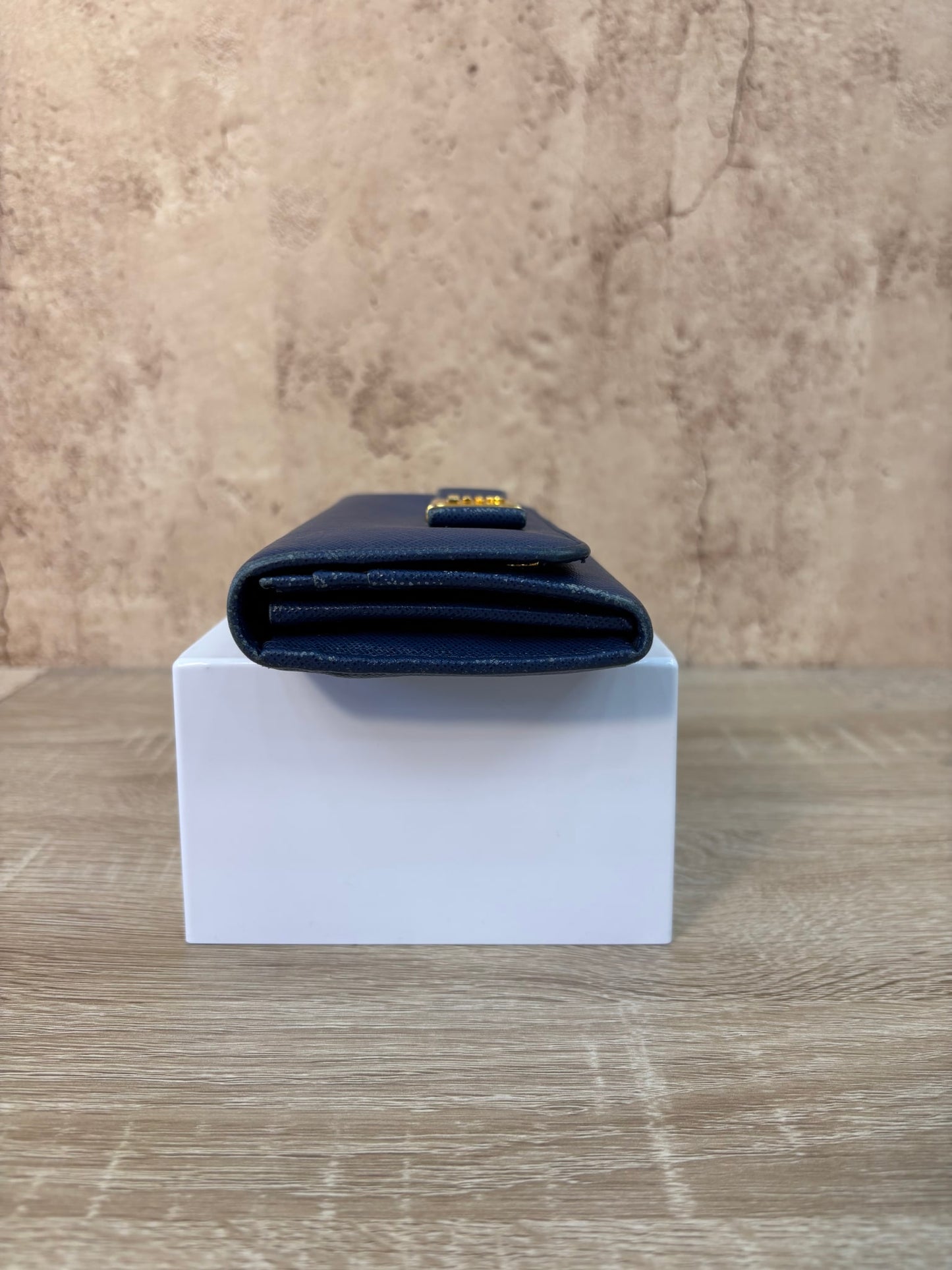 https://res.cloudinary.com/dyql5hig8/image/upload/v1758652850/y1bqftemz4luqoozsykt.jpg