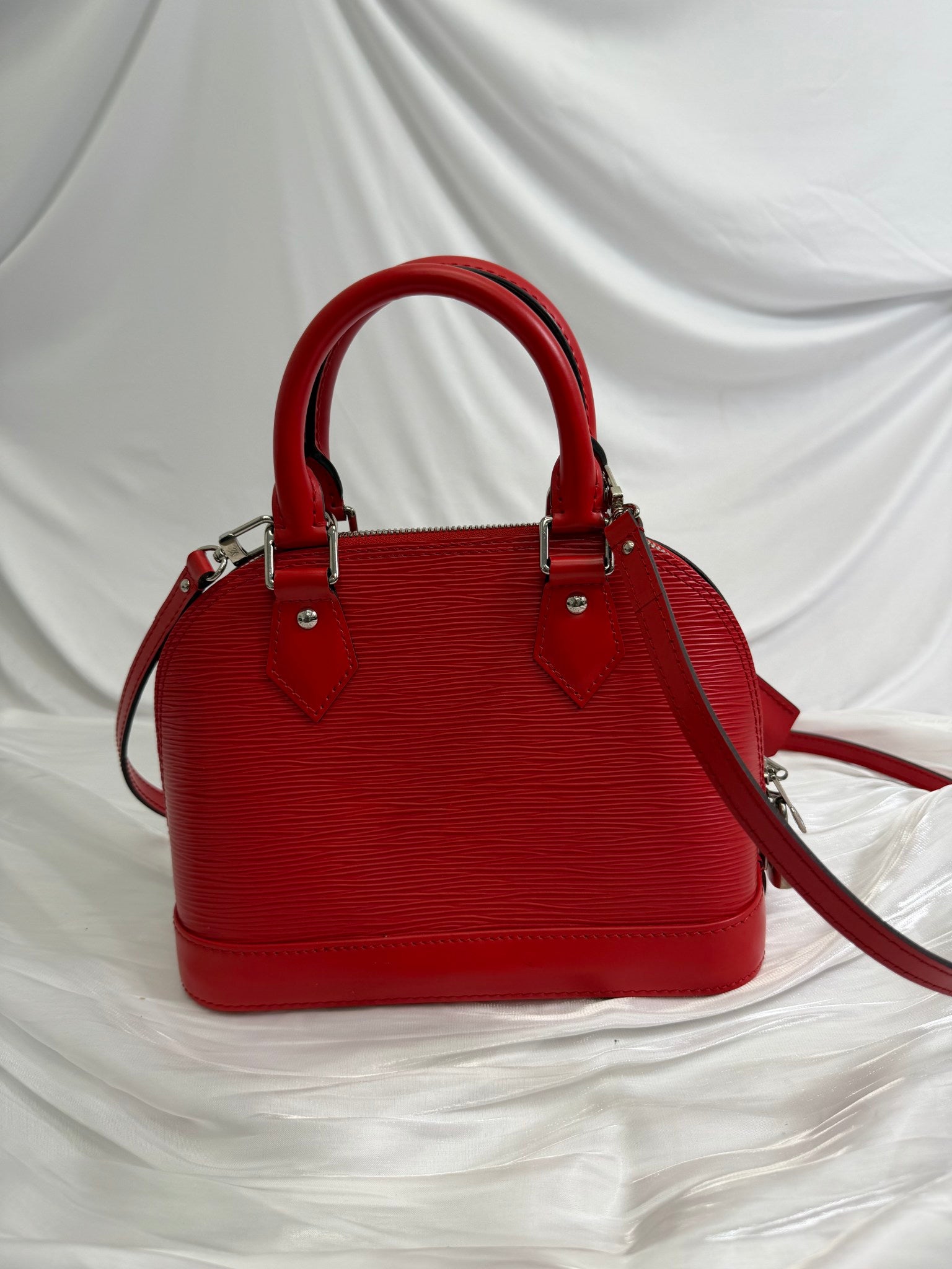 Louis Vuitton Red Epi Alma BB