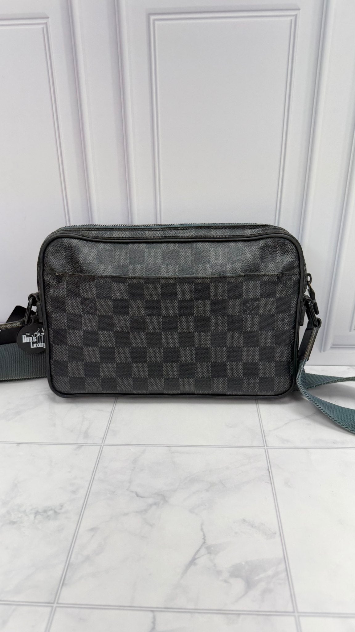 Louis Vuitton Damier Graphite Alpha Messenger Bag