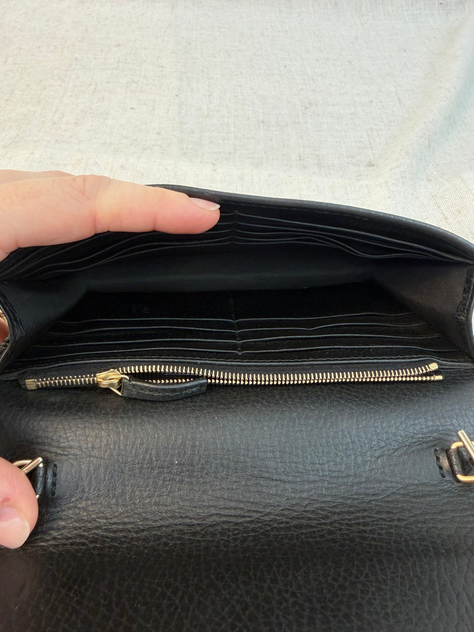 Gucci Black Leather Interlocking G Wallet On Chain Bag