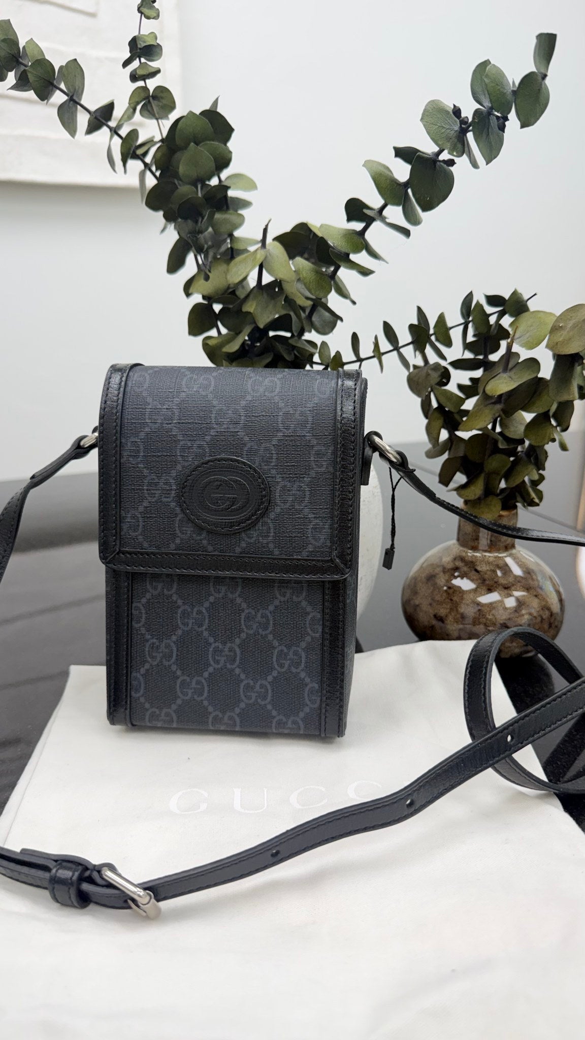 LIKE NEW - Gucci Black GG Supreme Phone Holder Crossbody Bag