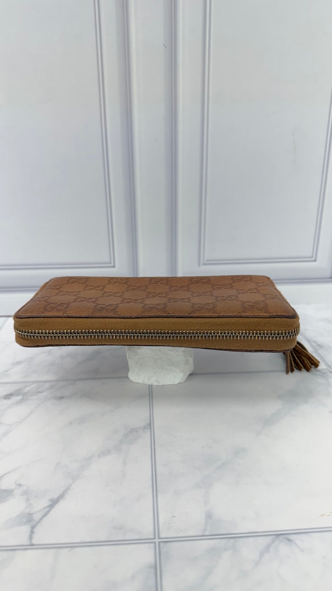 Gucci Brown Embossed GG Grained Leather Bamboo Zippy Wallet