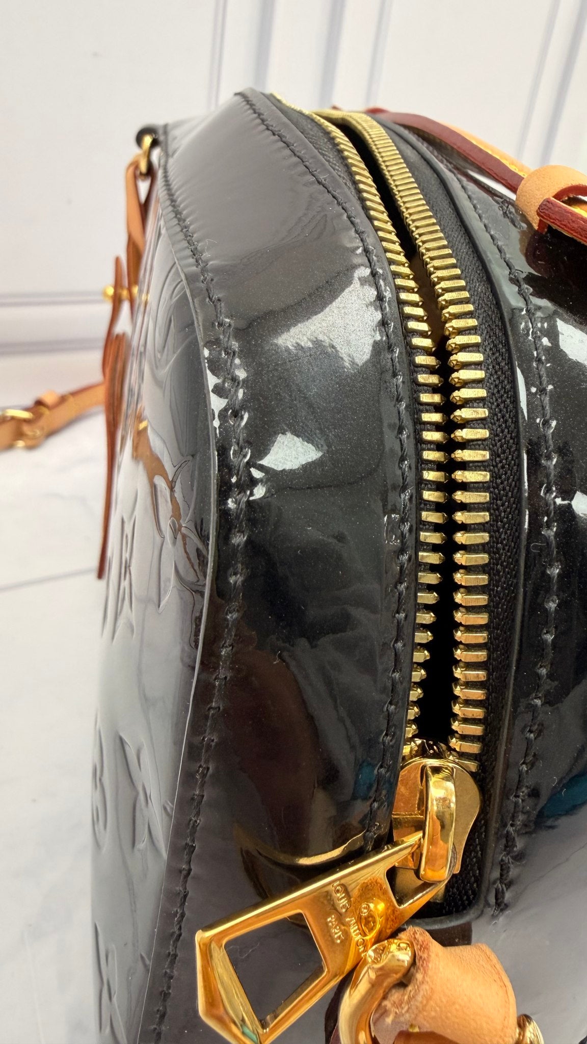 Louis Vuitton Black Vernis Santa Monica Camera Bag