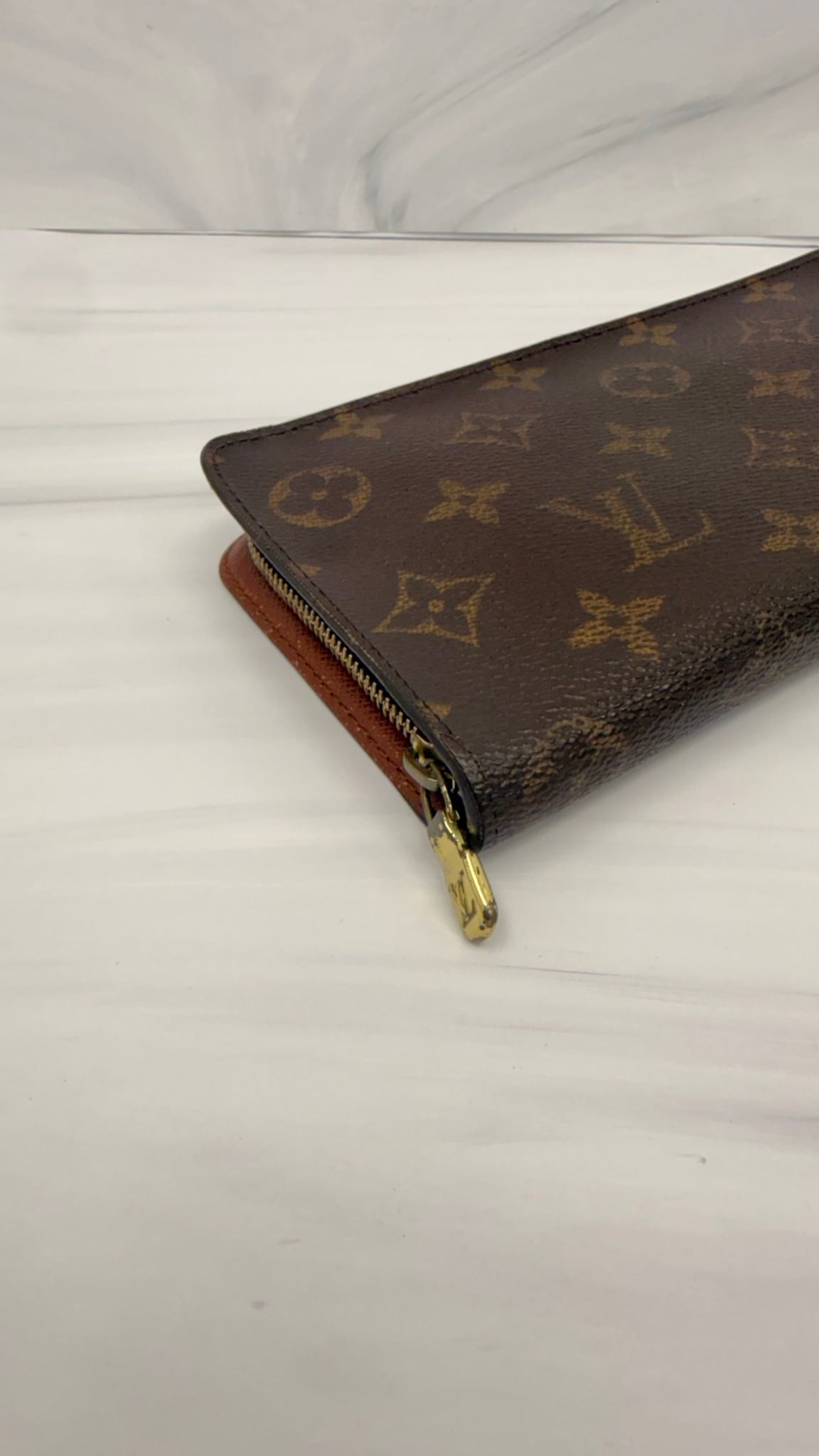 Louis Vuitton Monogram Zippy Wallet
