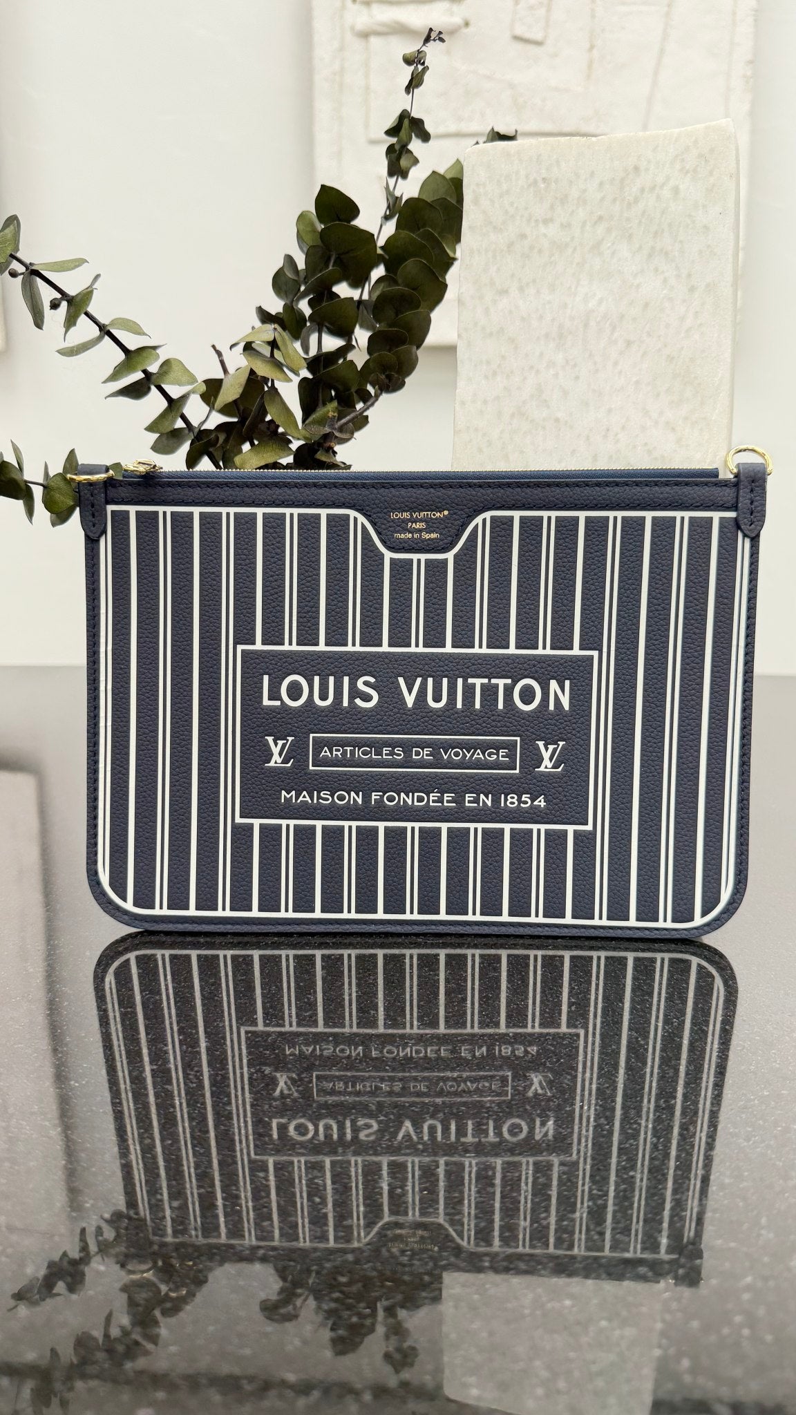 BRAND NEW - Louis Vuitton Navy Leather Neverfull Inside Out MM Pochette