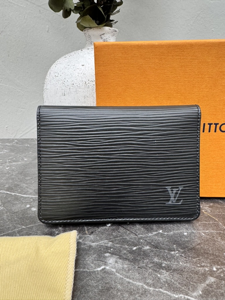 Louis Vuitton Black Epi Porte 2 Cartes Vertical Card Case