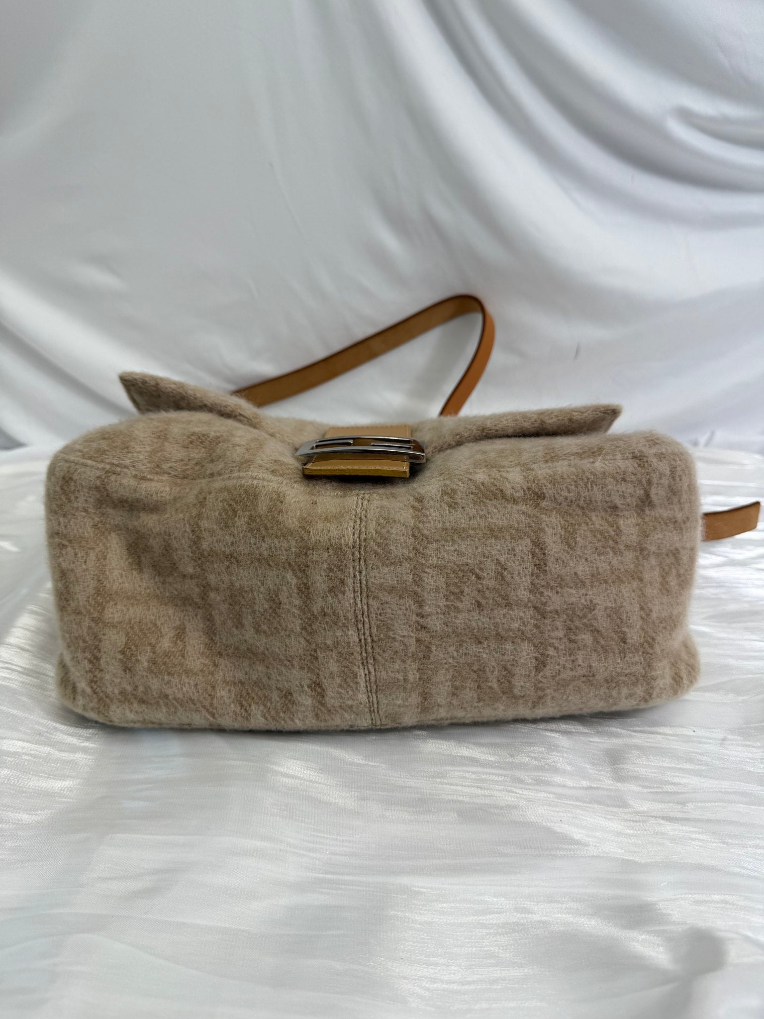Fendi Beige Wool Mamma Baguette