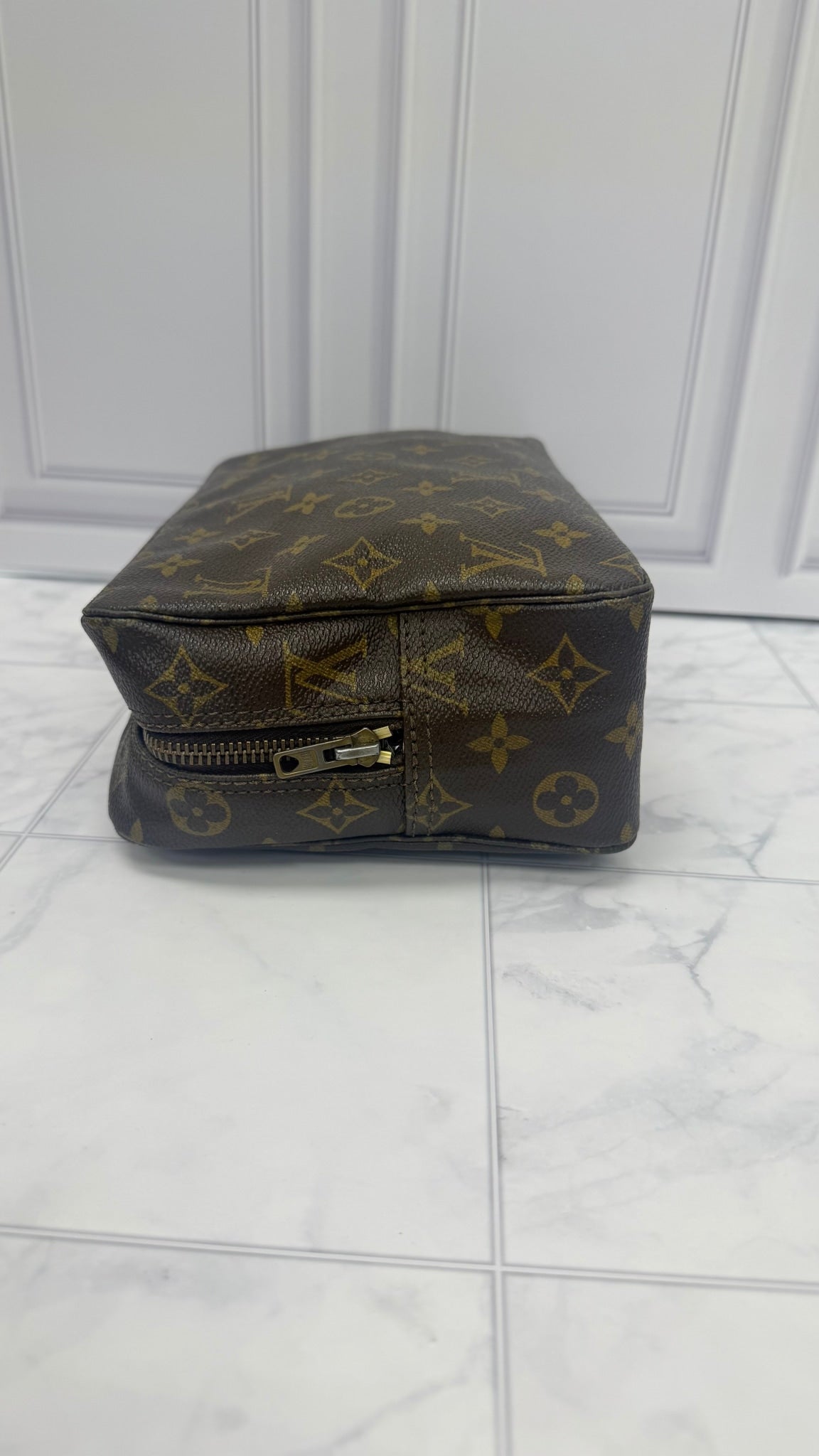 Louis Vuitton Monogram Trousse Toilette 28 Travel Case
