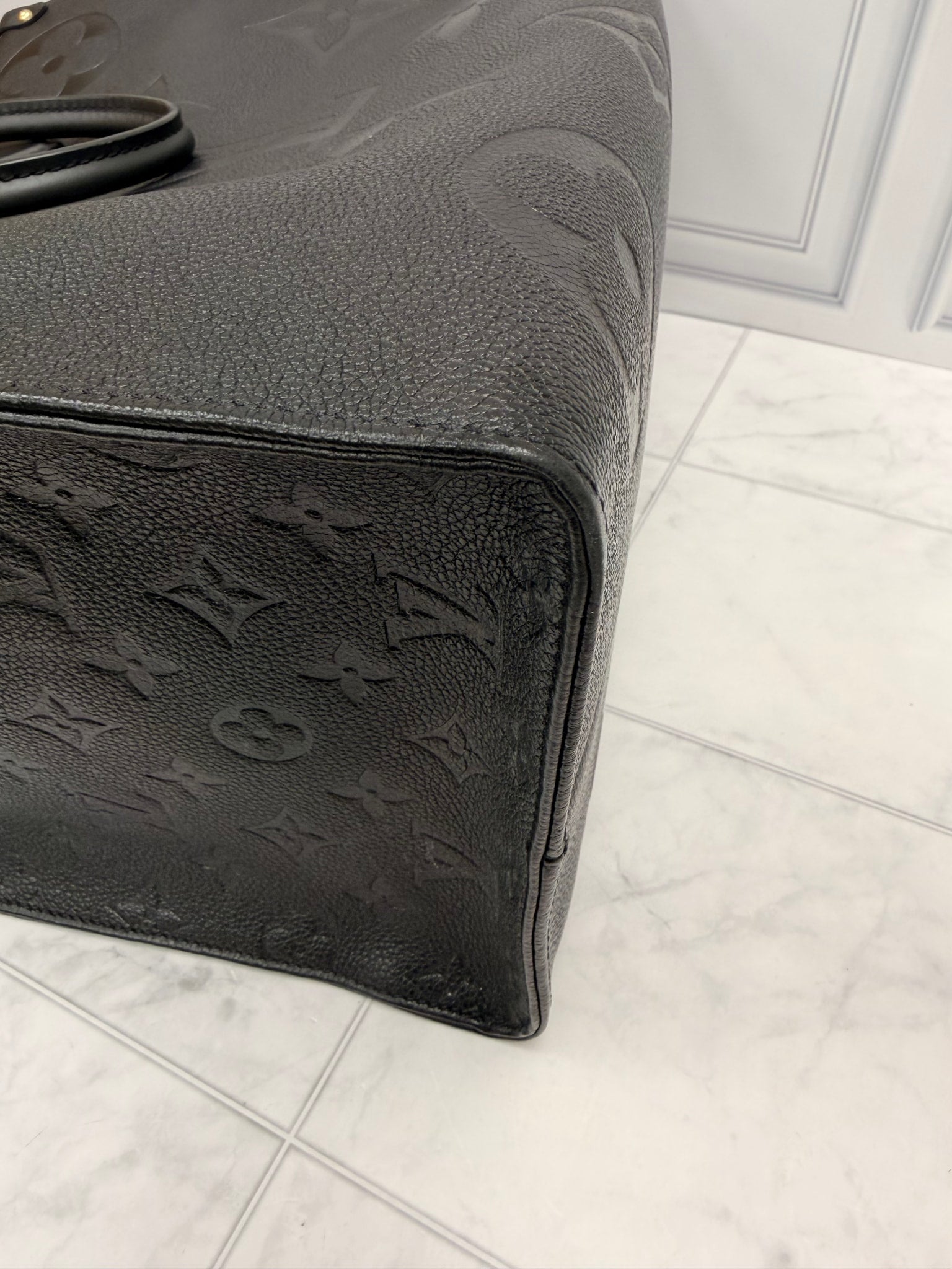 Louis Vuitton Black Empreinte Leather OntheGo GM