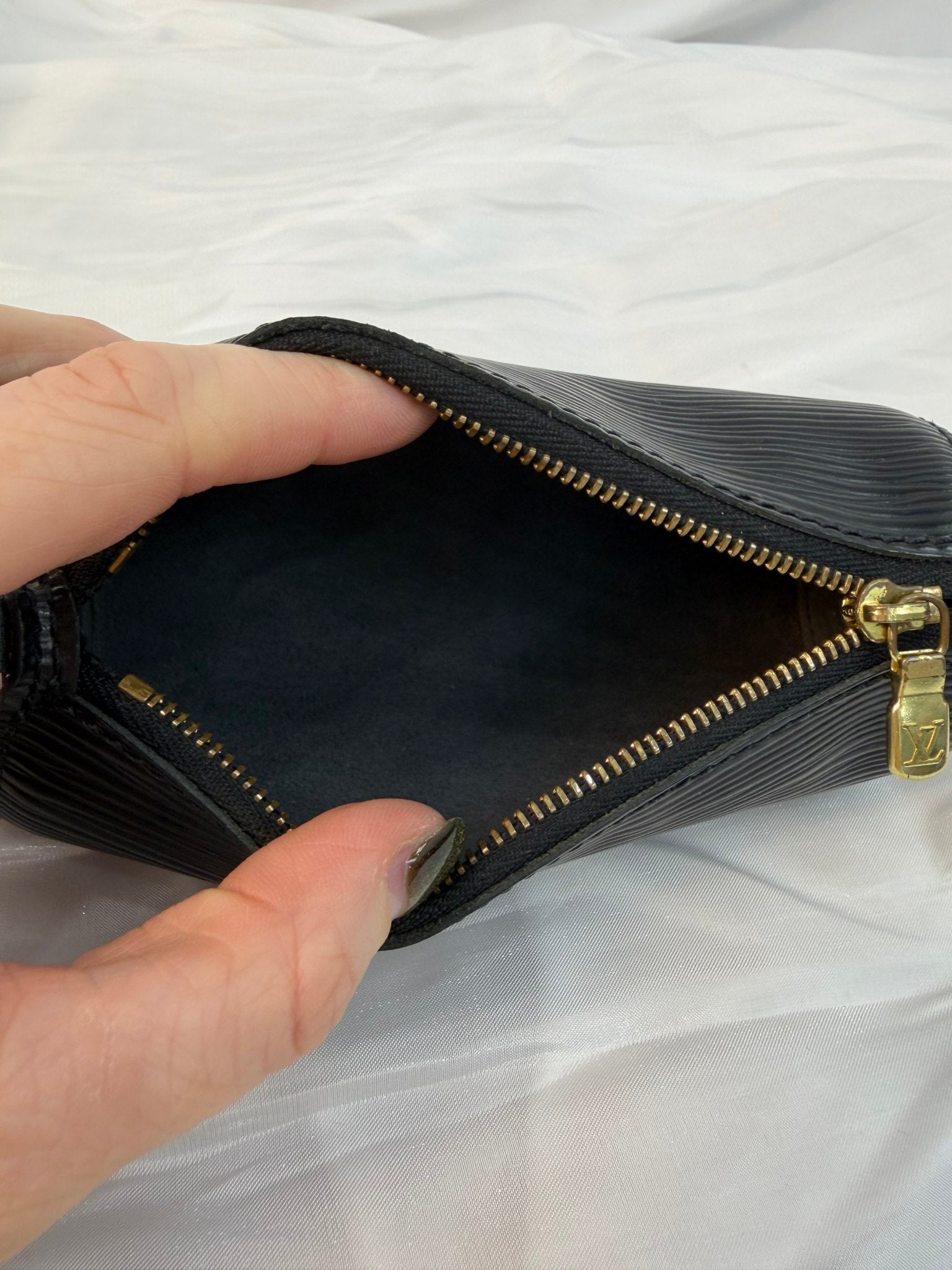 Louis Vuitton Black Epi Leather Soufflot Bag