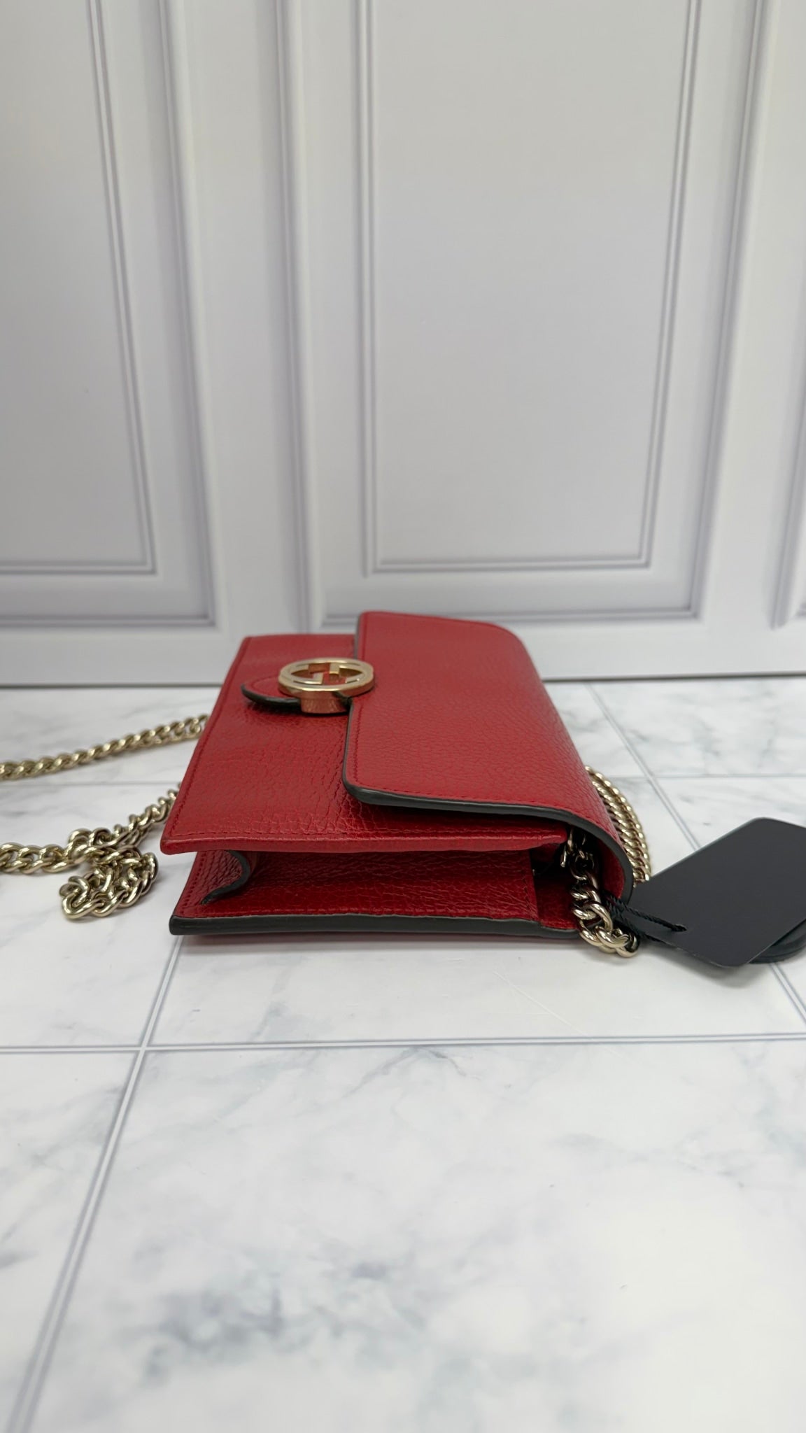 Gucci Red Grained Leather Interlocking G Wallet On A Chain