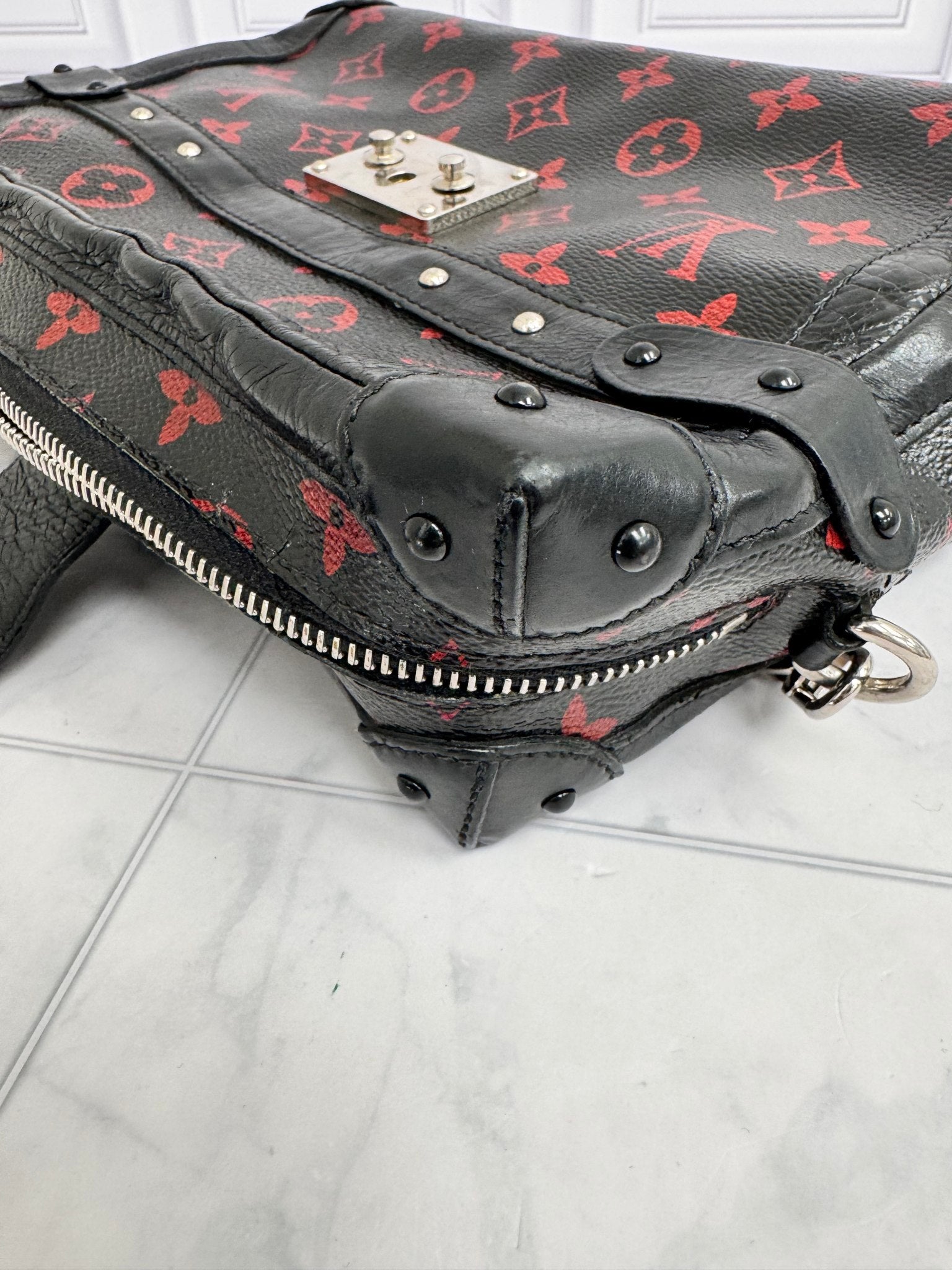 Louis Vuitton Black And Red Monogram Infrarouge Petite Malle Soft Bag GM