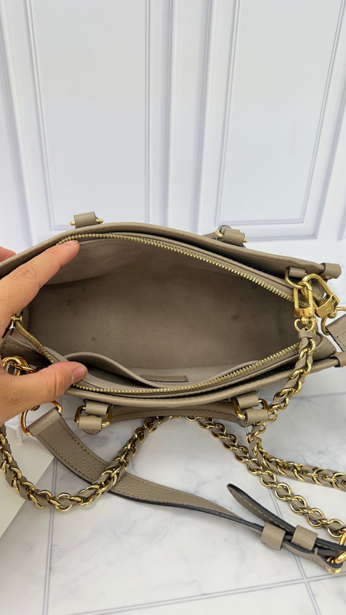 Louis Vuitton Turtle Dove Empreinte Leather On The Go East West 2Way Bag