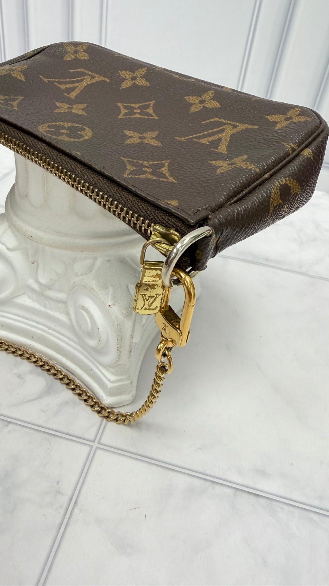 Louis Vuitton Monogram Mini Pochette Accessoires