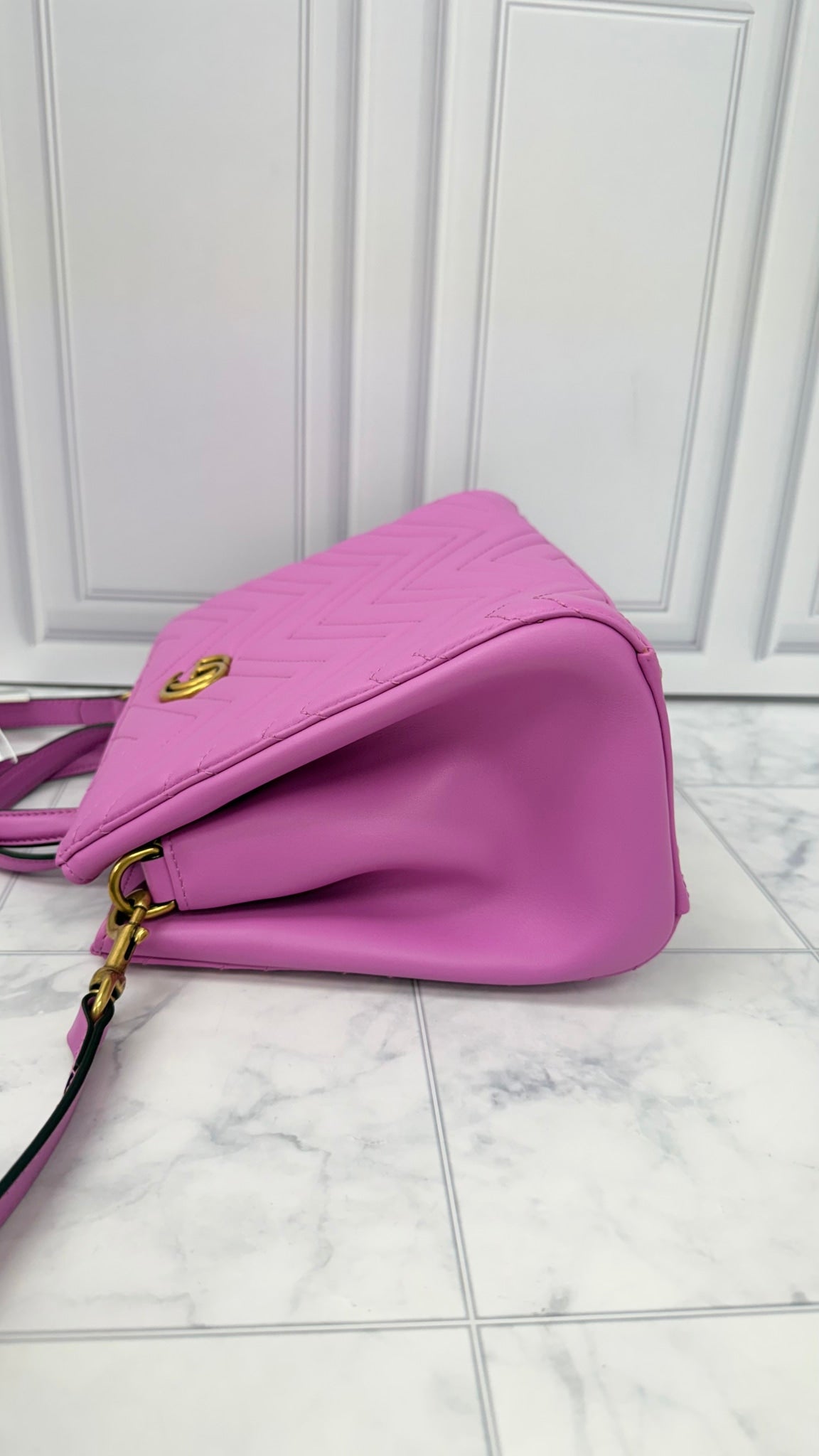 LIKE NEW - Gucci Pink Quilted Leather 2Way Top Handle Bag