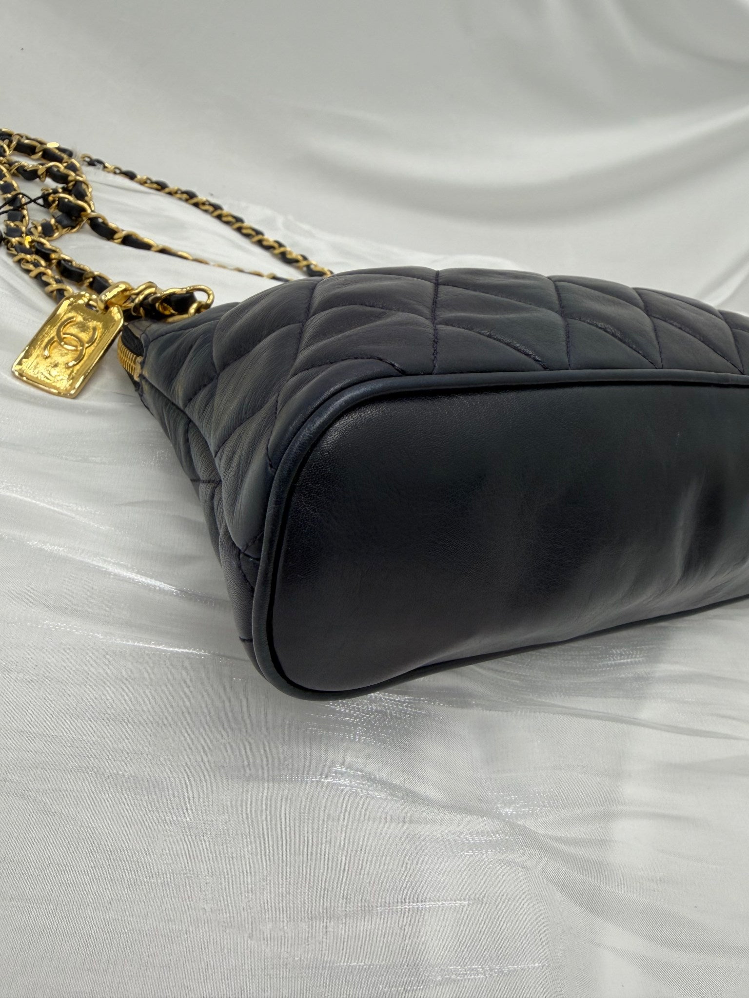 Chanel Navy Bue Quilted Lambskin Chain Shoulder Bag