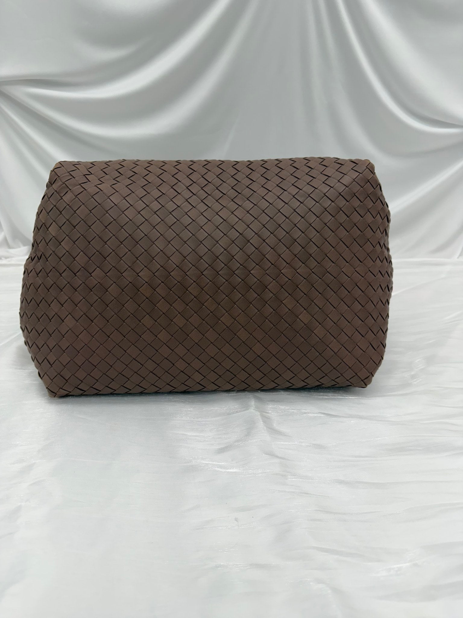 Bottega Veneta Dark Mauve Intrecciato Leather Parachute Shoulder Bag