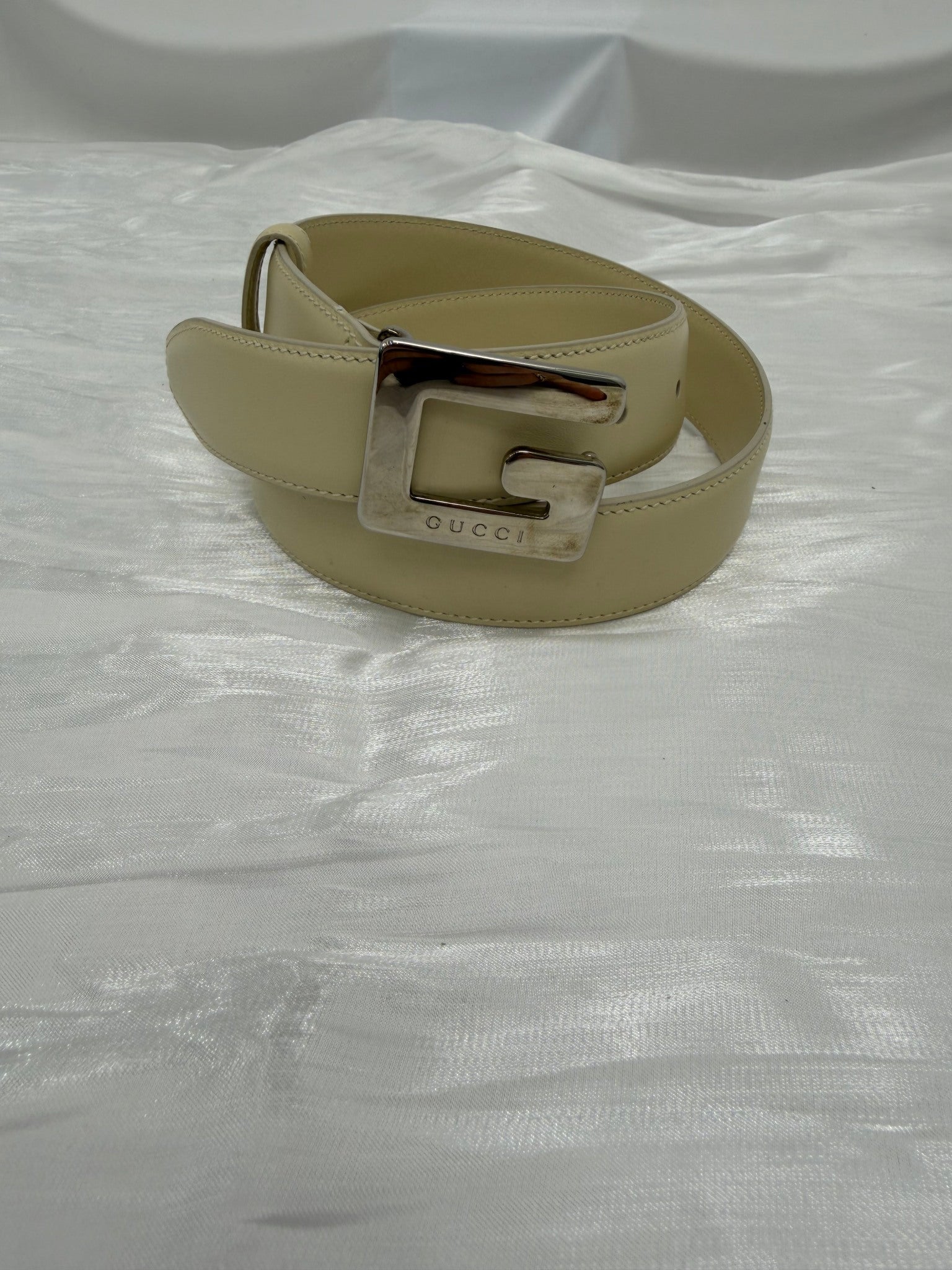 Gucci Vintage Ivory Leather Belt Size 70/28