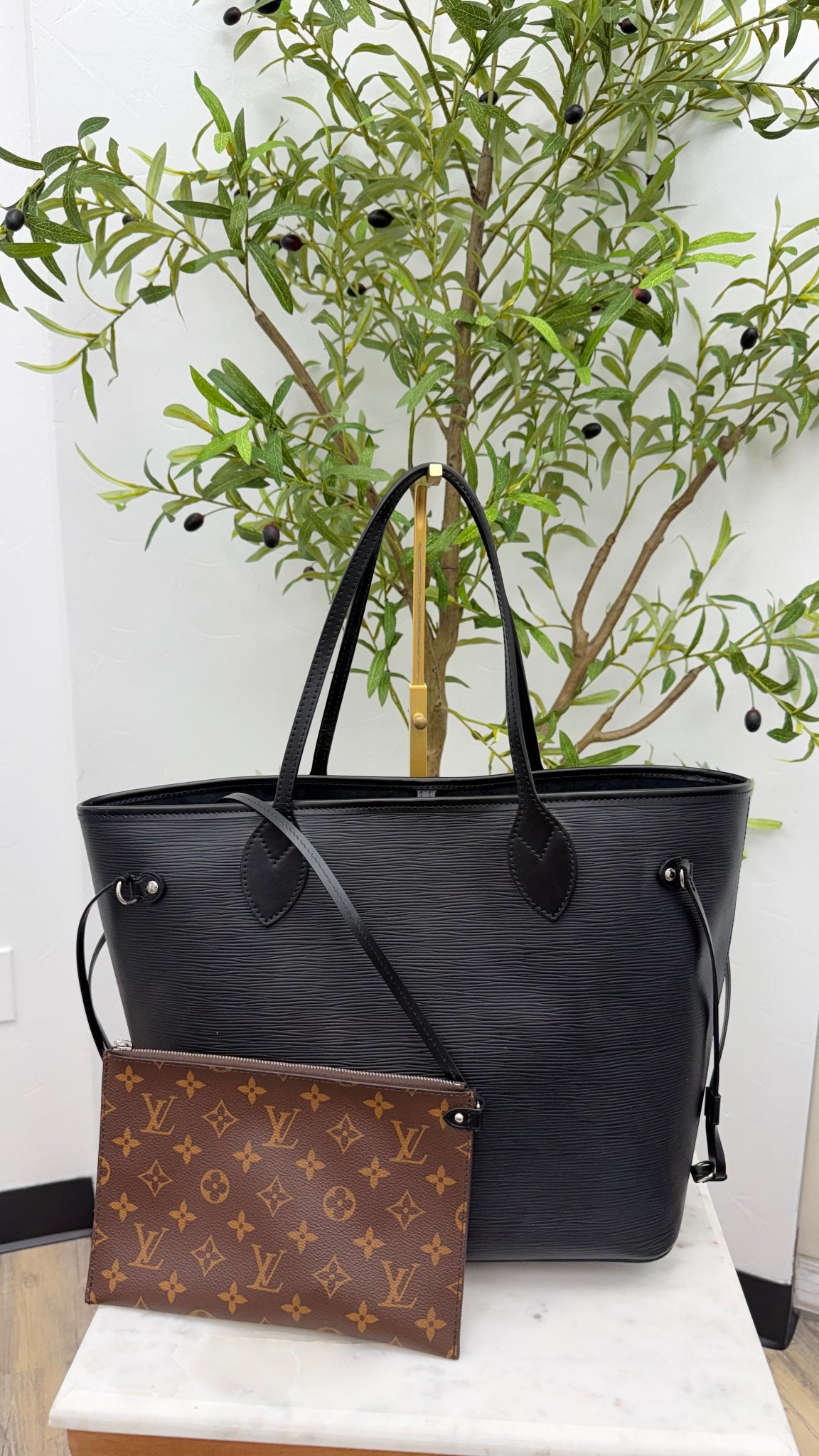 Louis Vuitton Black Epi Leather Neverfull MM Tote Bag