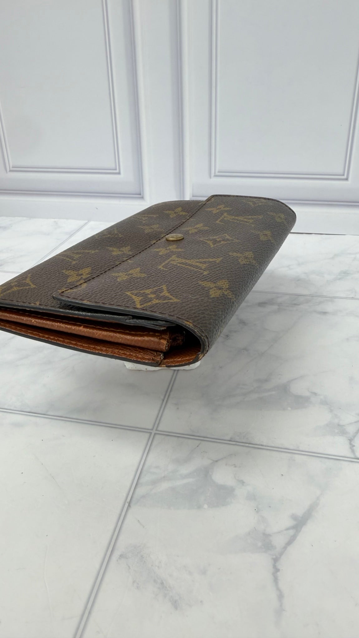 Louis Vuitton Monogram Sarah Wallet