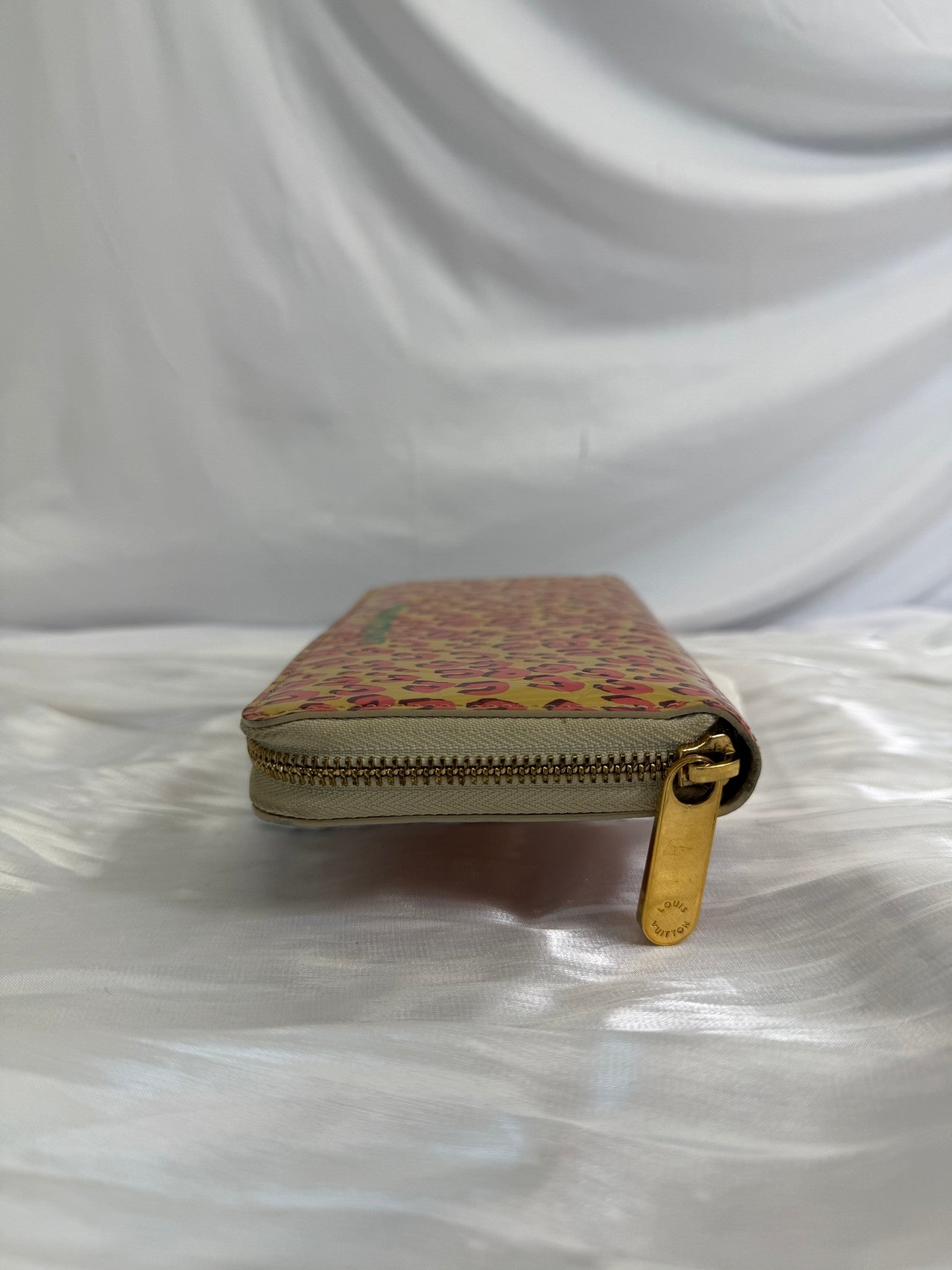 Louis Vuitton Vernis Limited Edition Blanc Corail Zippy Long Wallet