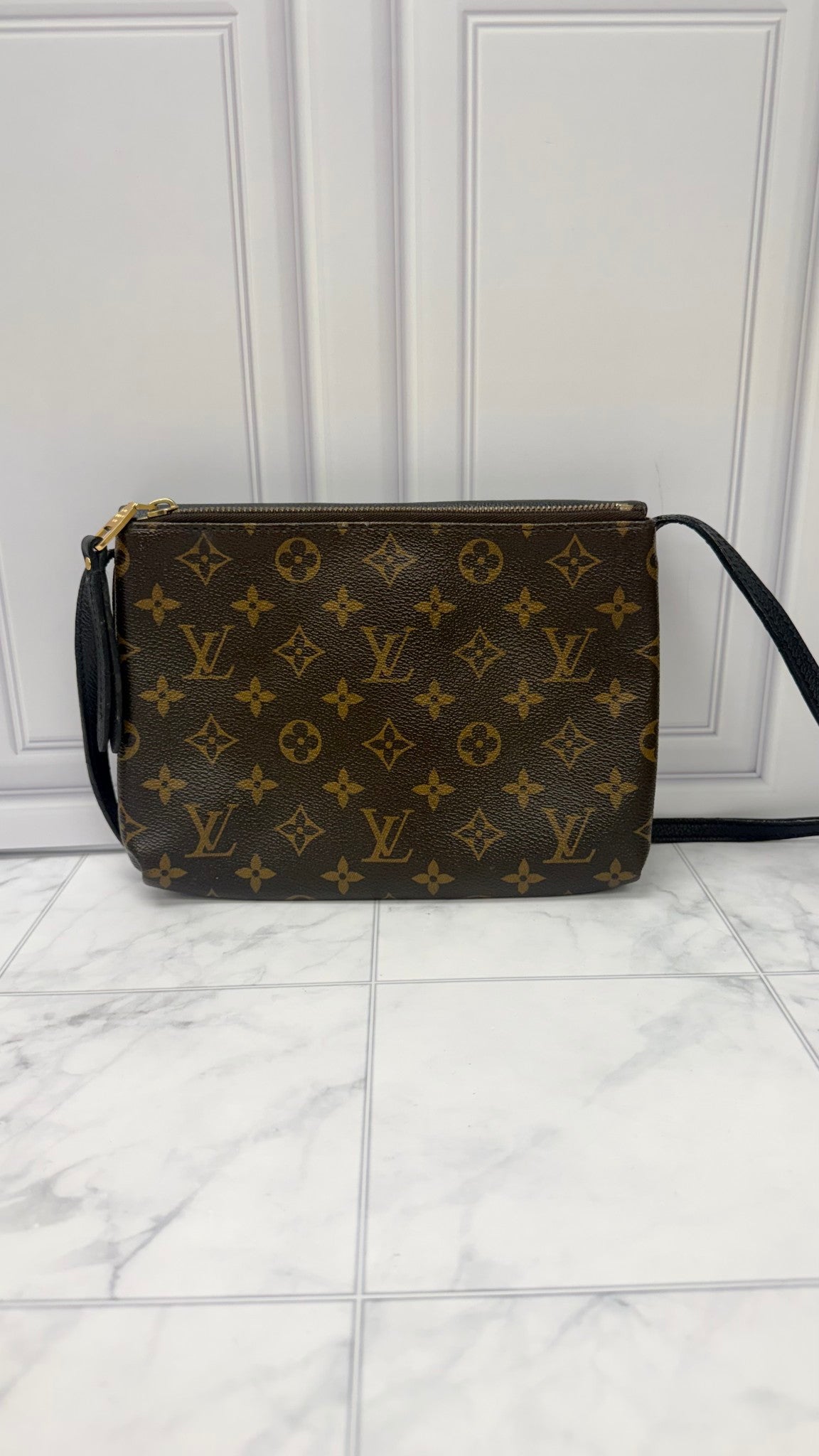 Louis Vuitton Monogram Black Leather Twice Pochette Crossbody Bag