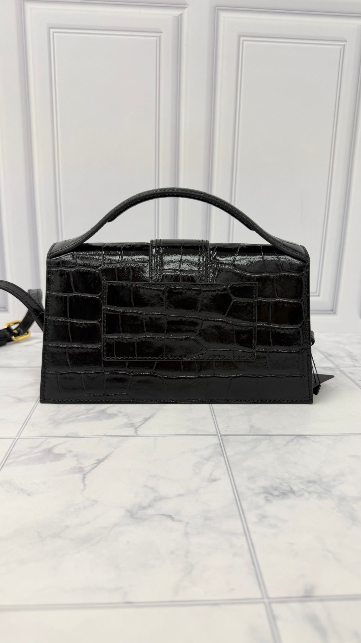 BRAND NEW - Jacquemus Black Croc Embossed Leather Le Grand Bambino 2Way Handbag