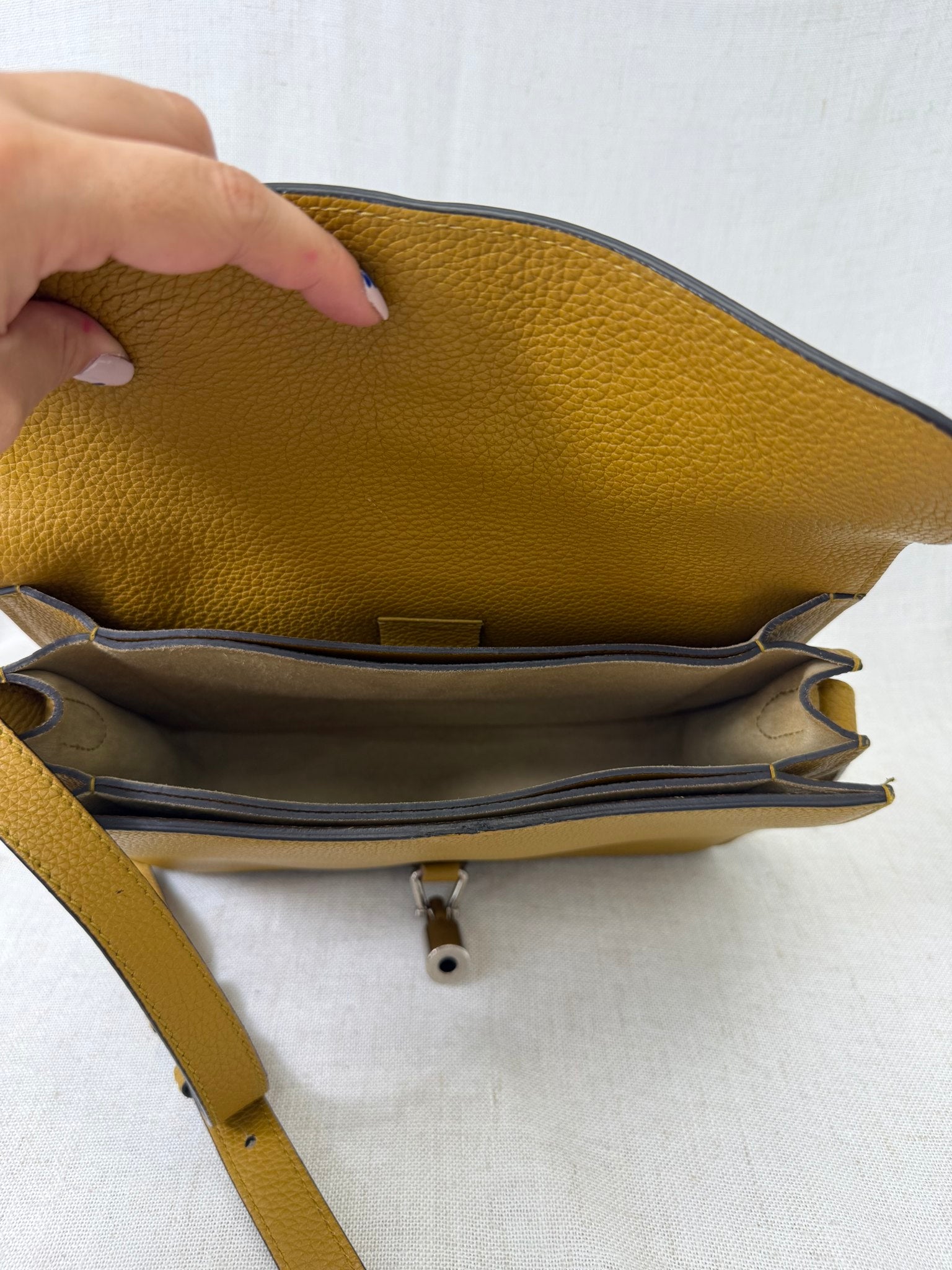 Gucci Mustard Yellow Leather Soft Jackie Crossbody Bag
