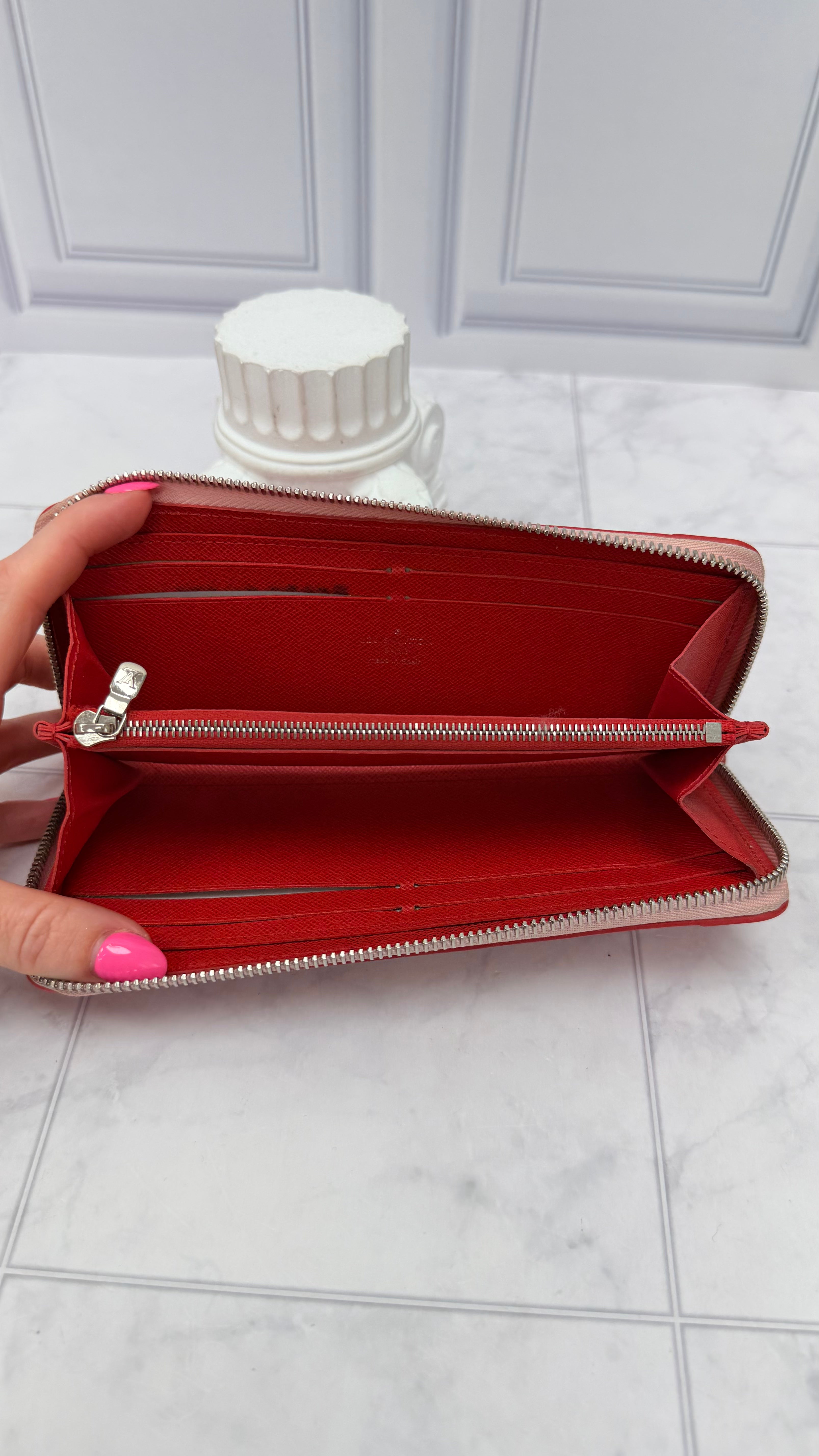 Louis Vuitton Pink Epi Leather Flower Clemence Zippy Wallet