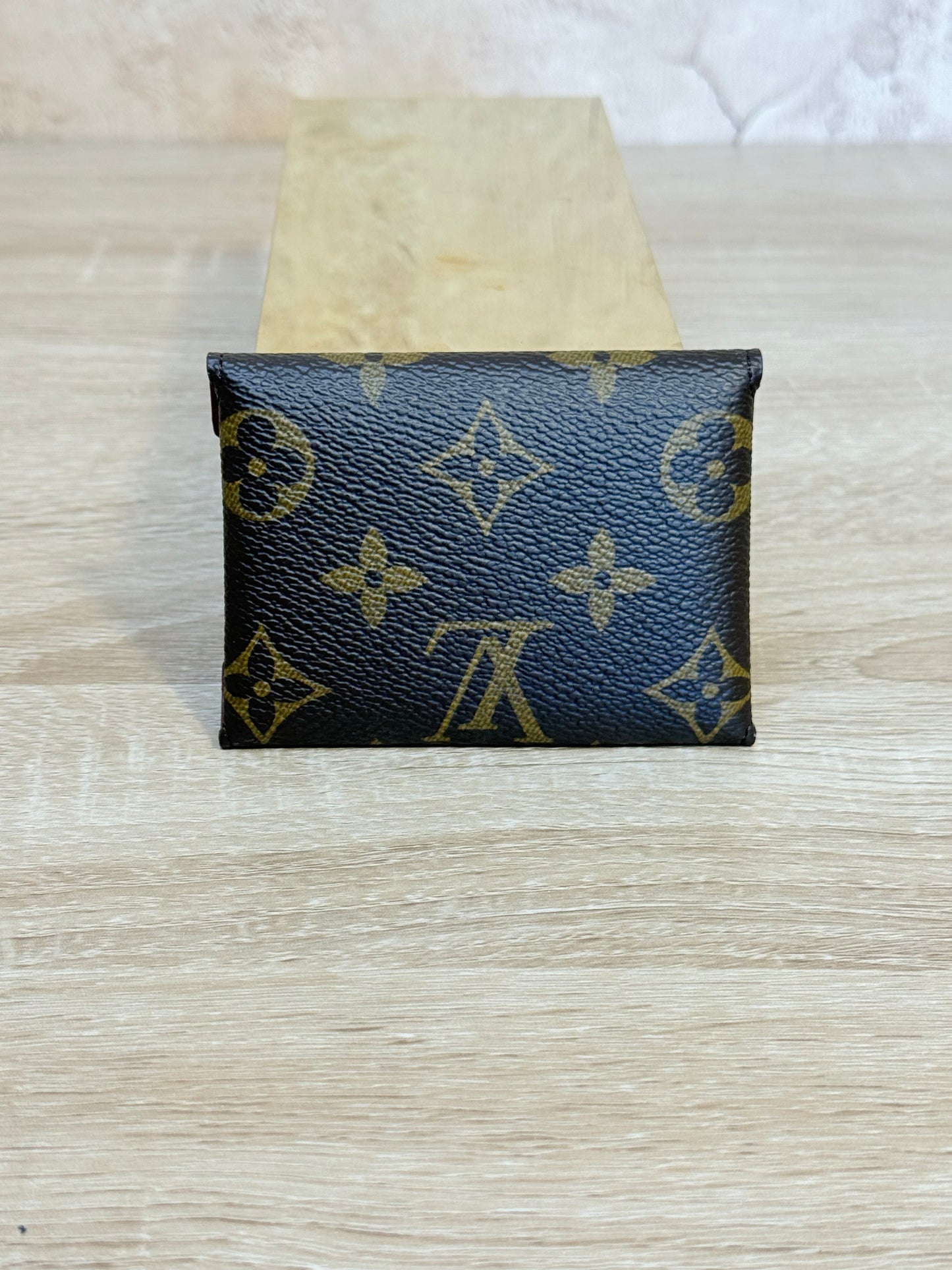 LIKE NEW Louis Vuitton Monogram & Fuchsia Small Kirigami Pouch